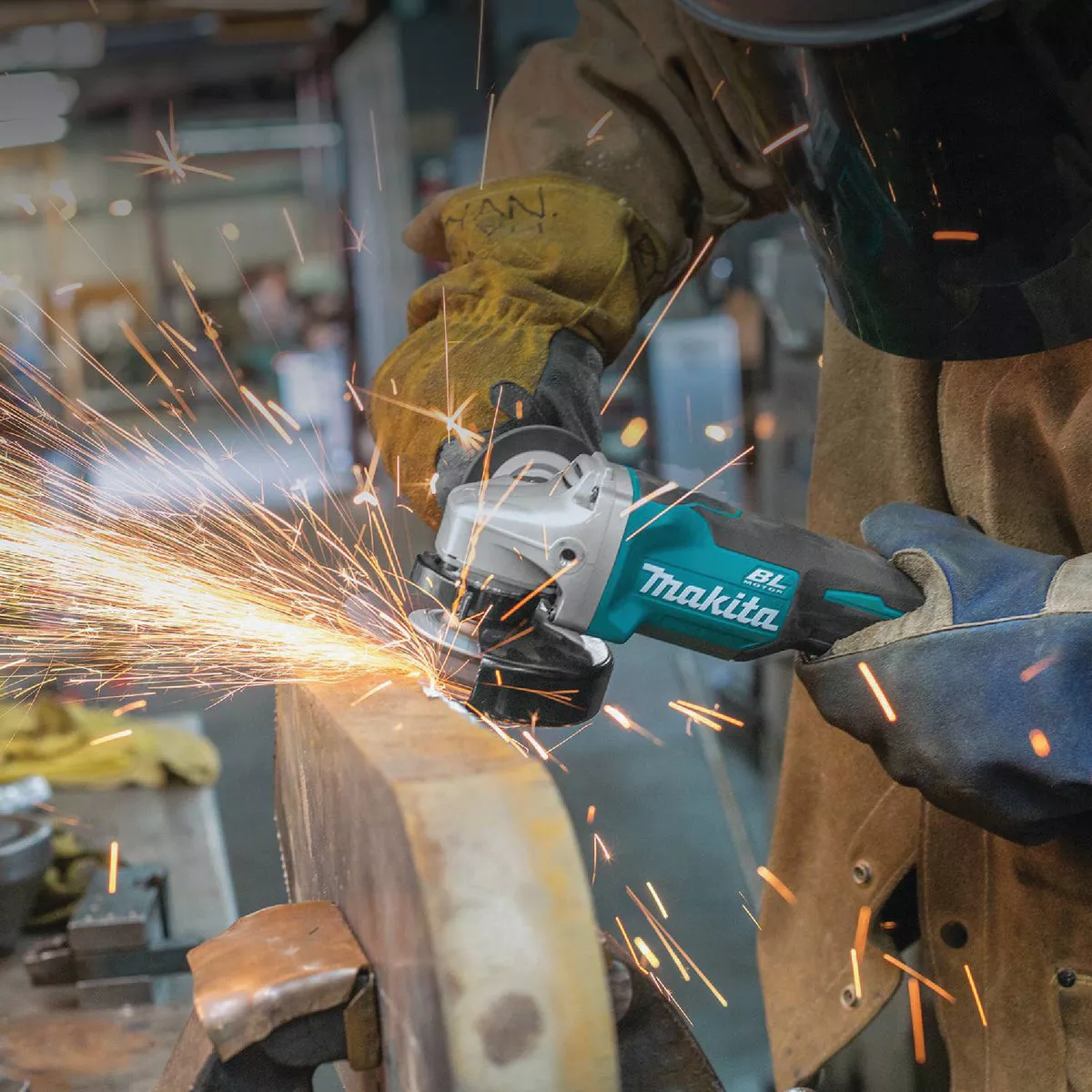 Makita 18 Volt LXT Lithium-Ion 4-1/2 In. - 5 In. Brushless Cordless Paddle Switch Angle Grinder (Tool Only) - photo 2
