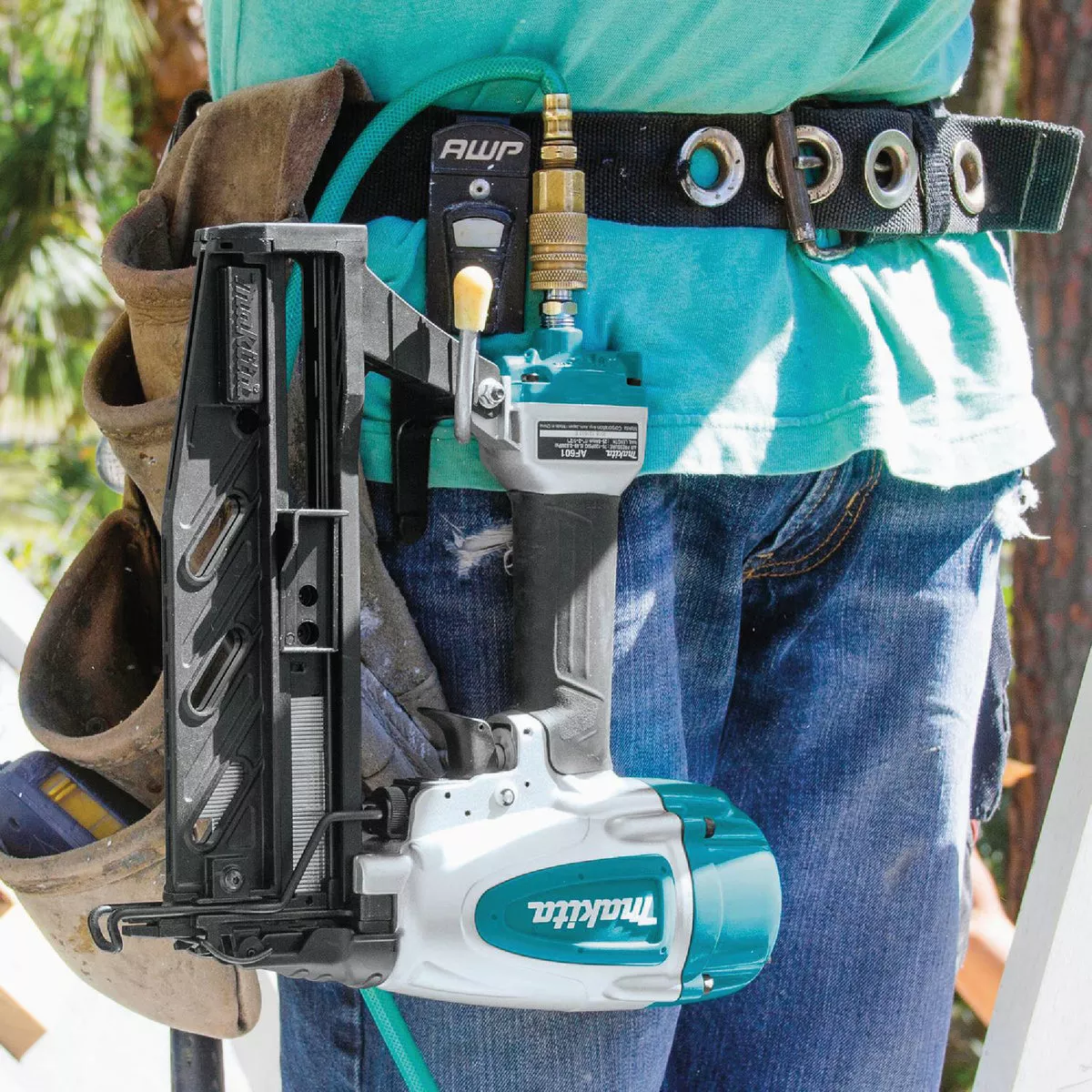 Makita 16-Gauge 2-1/2 In. Straight Finish Nailer - photo 12