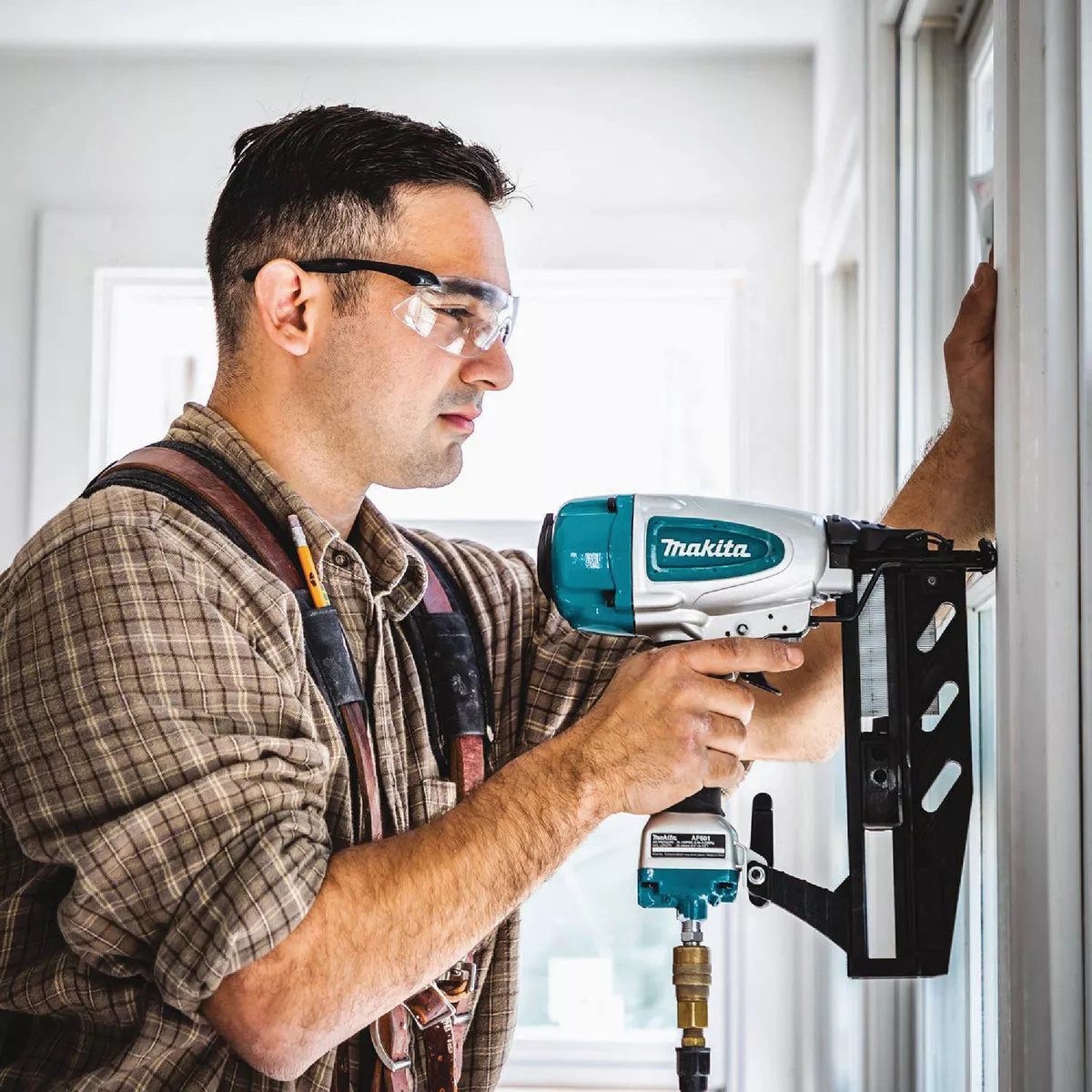 Makita 16-Gauge 2-1/2 In. Straight Finish Nailer - photo 11