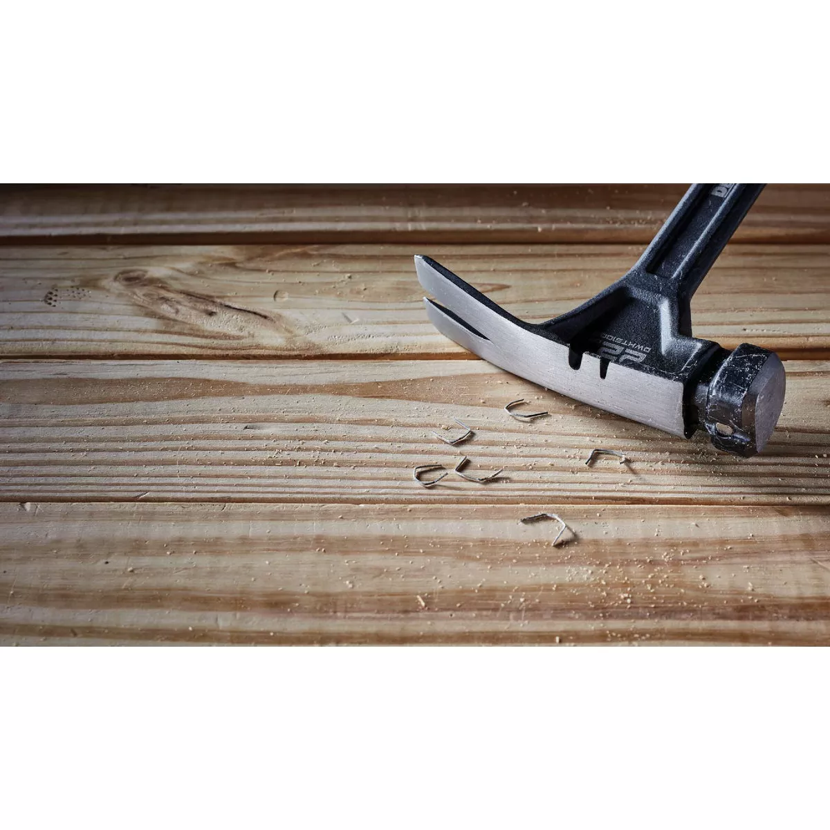 DEWALT 22 Oz. Smooth-Face Framing Hammer with Steel Handle - photo 4