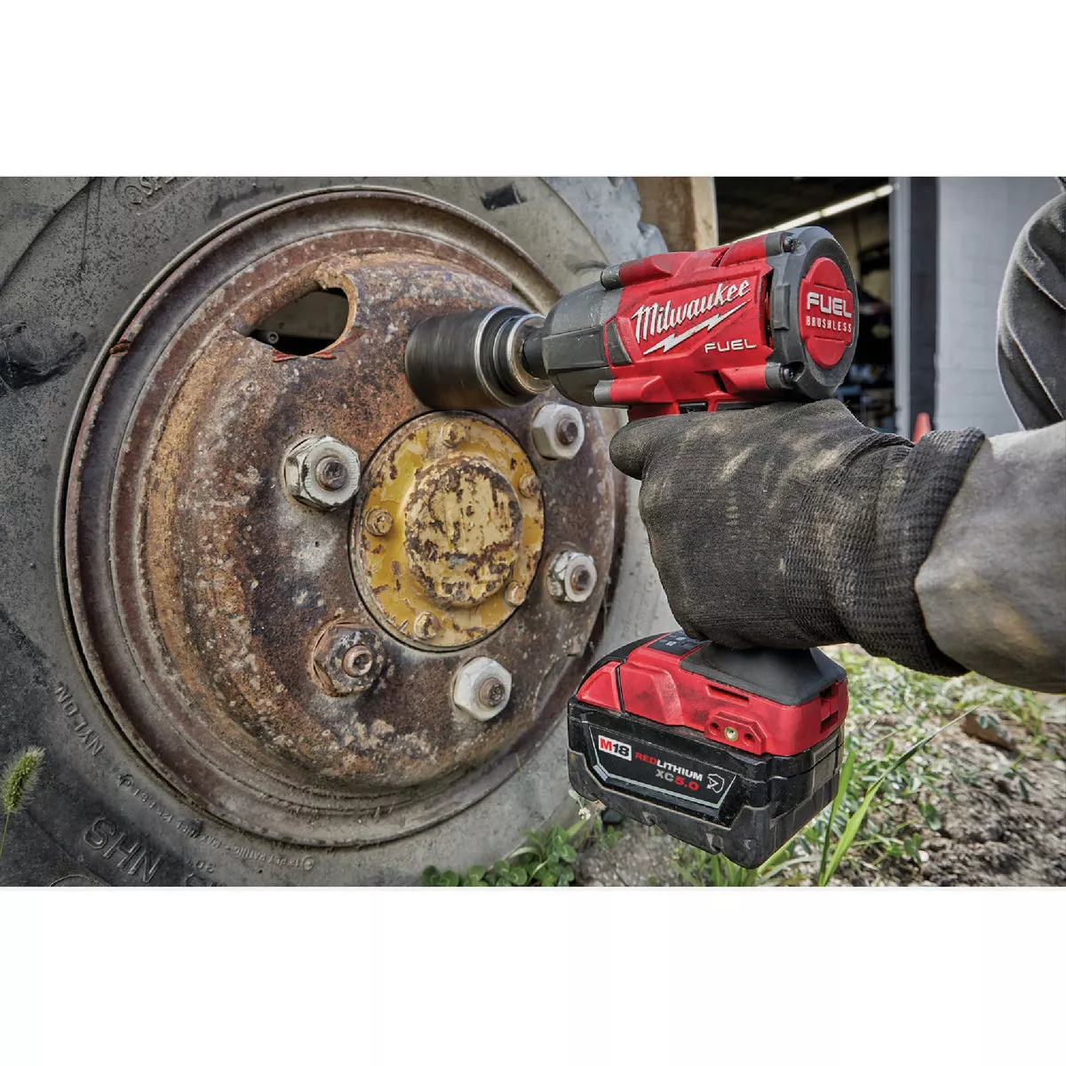 Milwaukee M18 FUEL Brushless 1/2 In. Mid-Torque Cordless Impact Wrench Kit with Friction Ring, (2) 5.0 Ah Resistant Batteries & Charger - photo 8