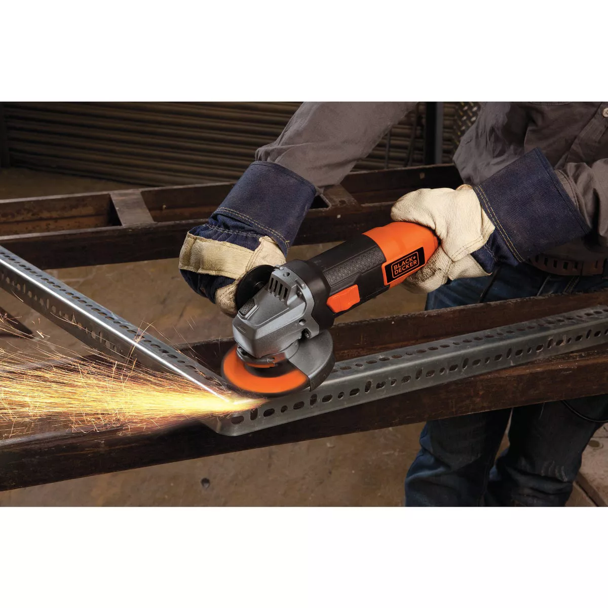 Black & Decker 5.5A 4-1/2 In. Angle Grinder - photo 2