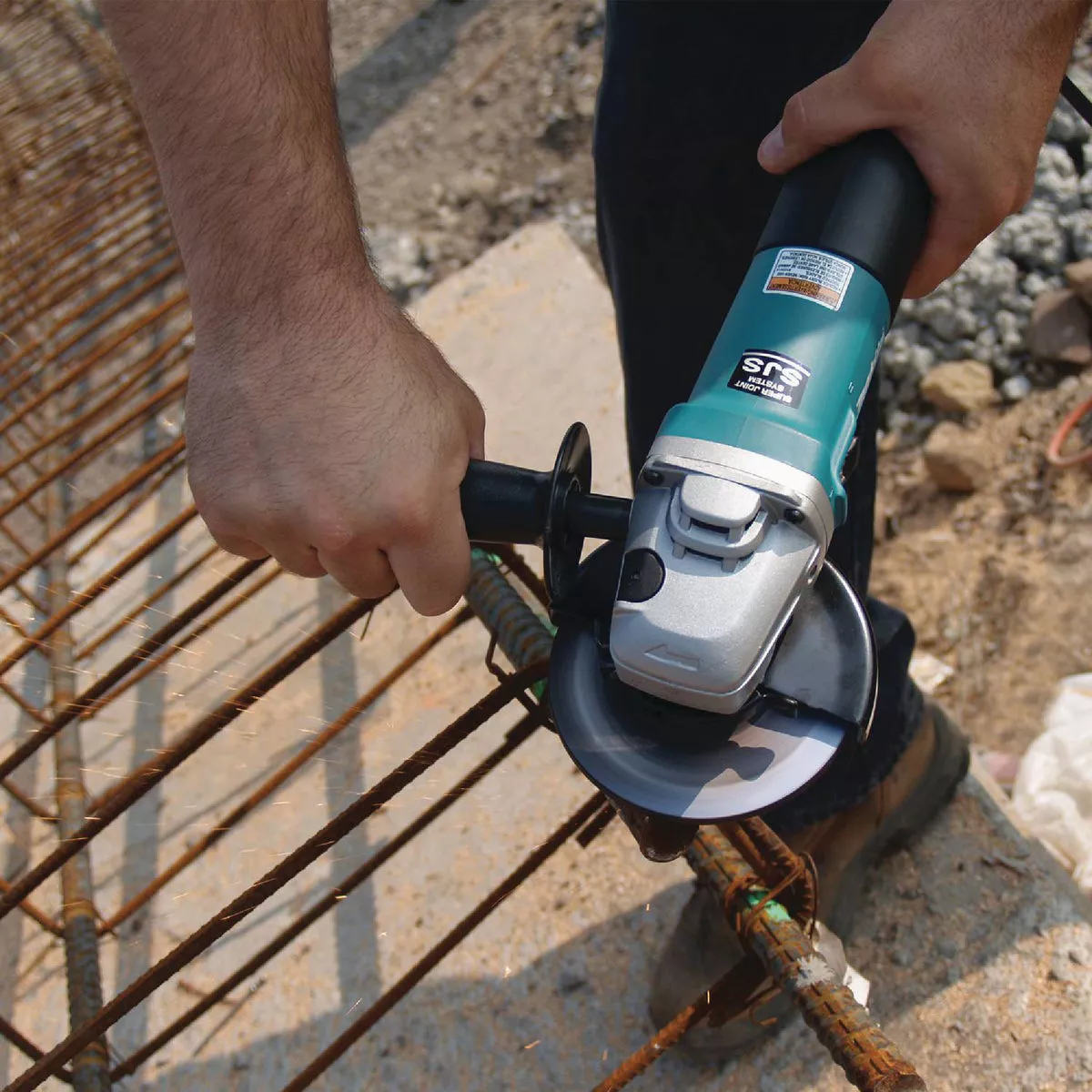 Makita 5 In. 13-Amp SJS High-Power Angle Grinder with Lock On - photo 6