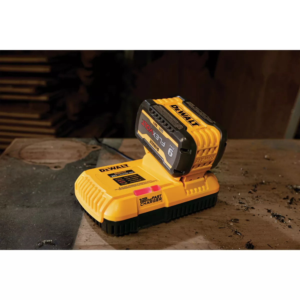 DEWALT 20V/60V MAX 12A Lithium-Ion Fan Cooled Fast Battery Charger - photo 6