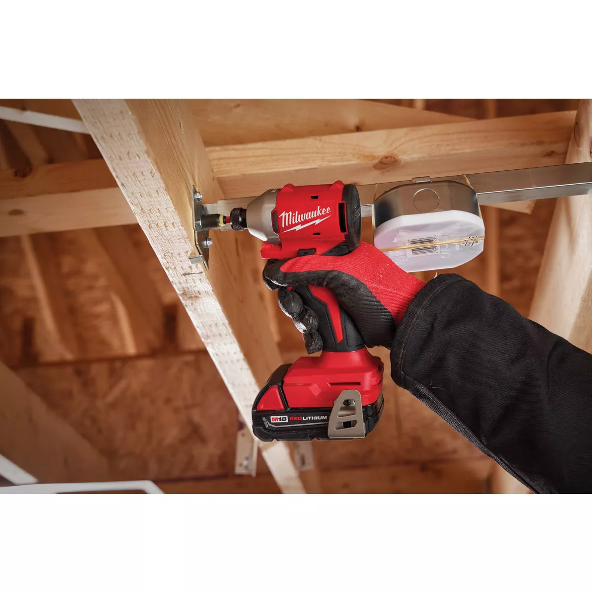 Milwaukee M18 Brushless 1/4 In. Hex Compact Cordless Impact Driver Kit with (2) 2.0 Ah Batteries & Charger - photo 7