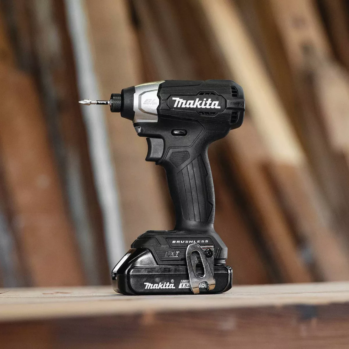 Makita 18-Volt LXT Lithium-Ion Brushless 1/4 In. Hex Sub-Compact Cordless Impact Driver Kit - photo 5
