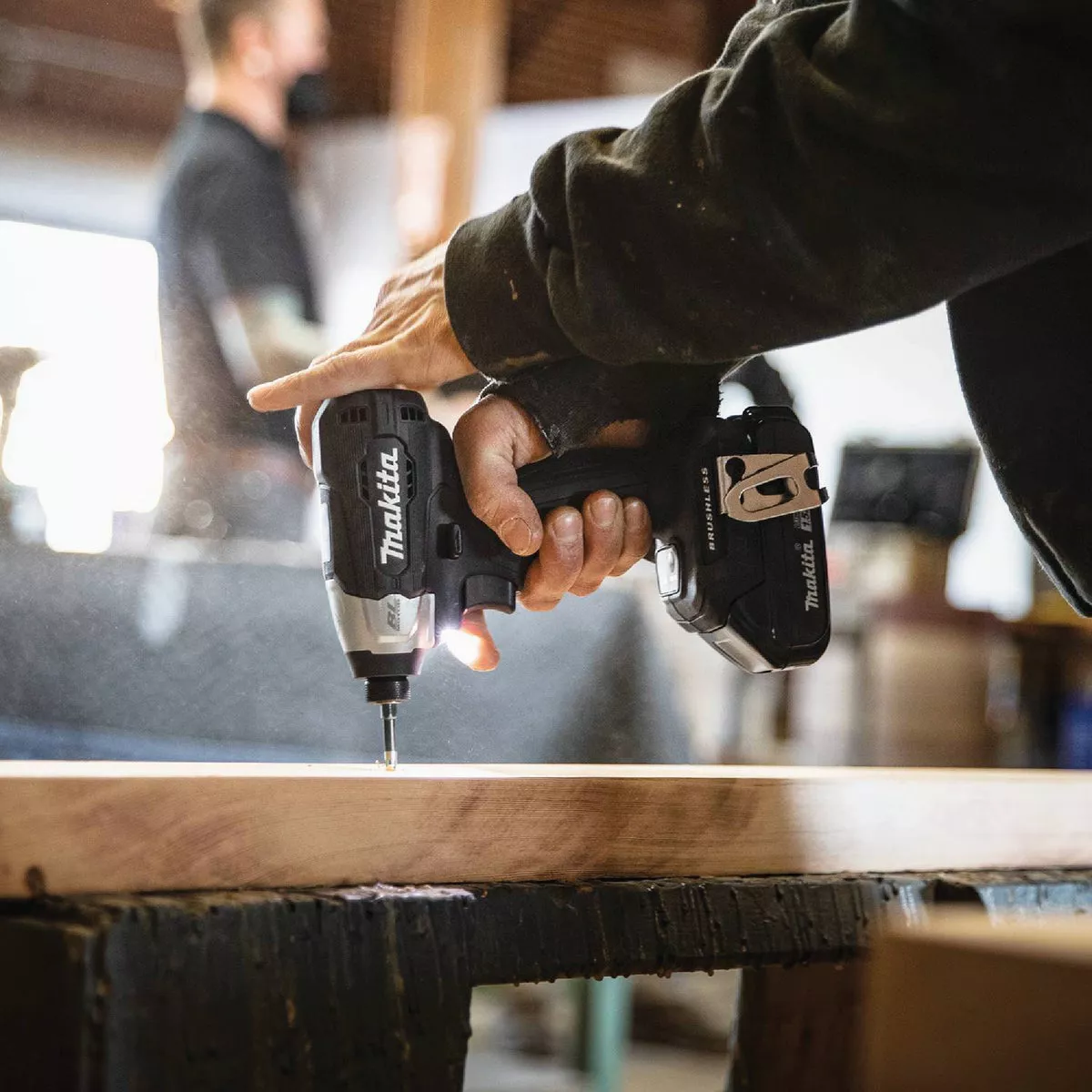 Makita 18-Volt LXT Lithium-Ion Brushless 1/4 In. Hex Sub-Compact Cordless Impact Driver Kit - photo 2