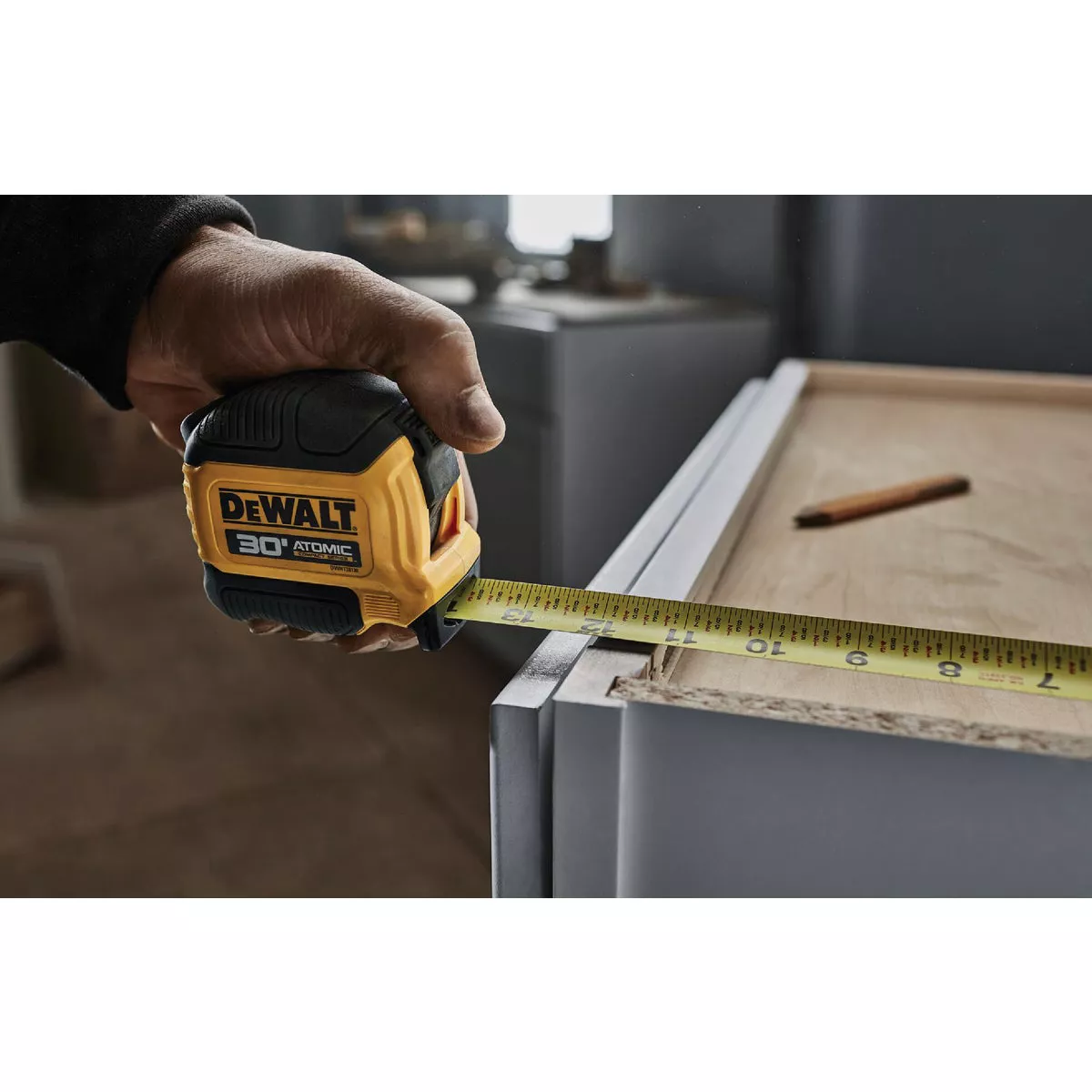 DEWALT ATOMIC 30 Ft. Tape Measure - photo 2