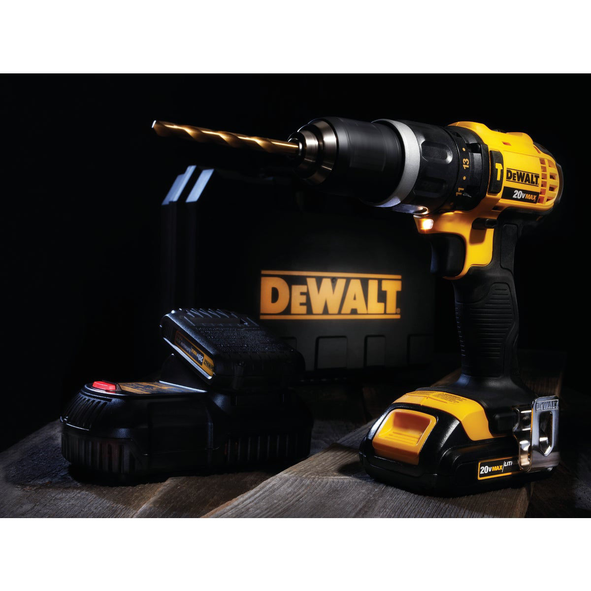 DeWalt 20 Volt MAX Lithium Ion 1 2 In. Compact Cordless Hammer