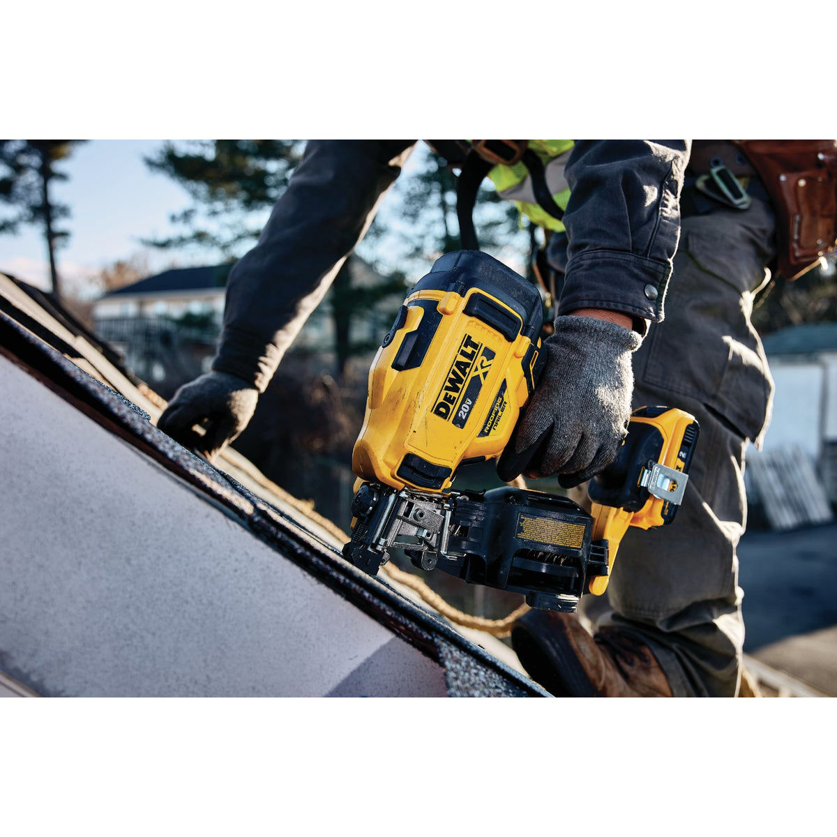 DEWALT 20 Volt MAX Lithium Ion Brushless 15 Degree 1 3 4 In. Coil