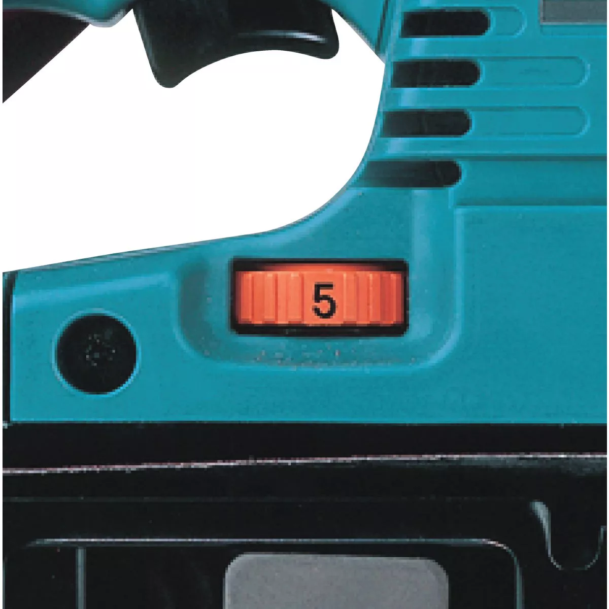 Makita 3 In. x 21 In. 8.8-Amp Belt Sander - photo 5