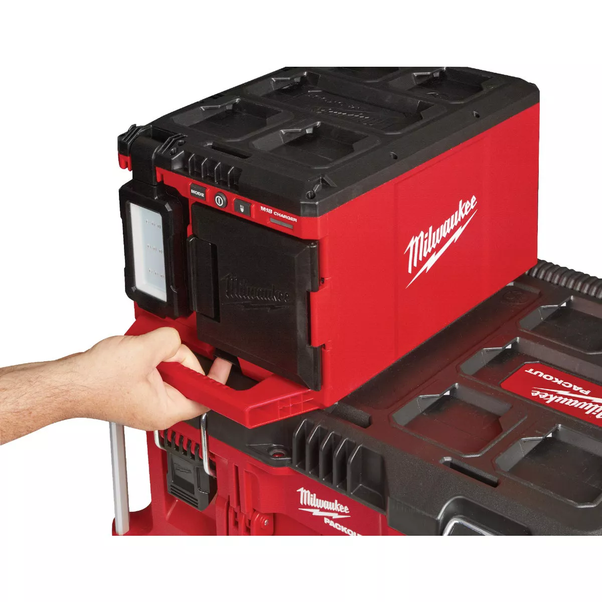Milwaukee M18 18V Lithium-Ion PACKOUT Corded/Cordless Work Light/Charger - photo 3