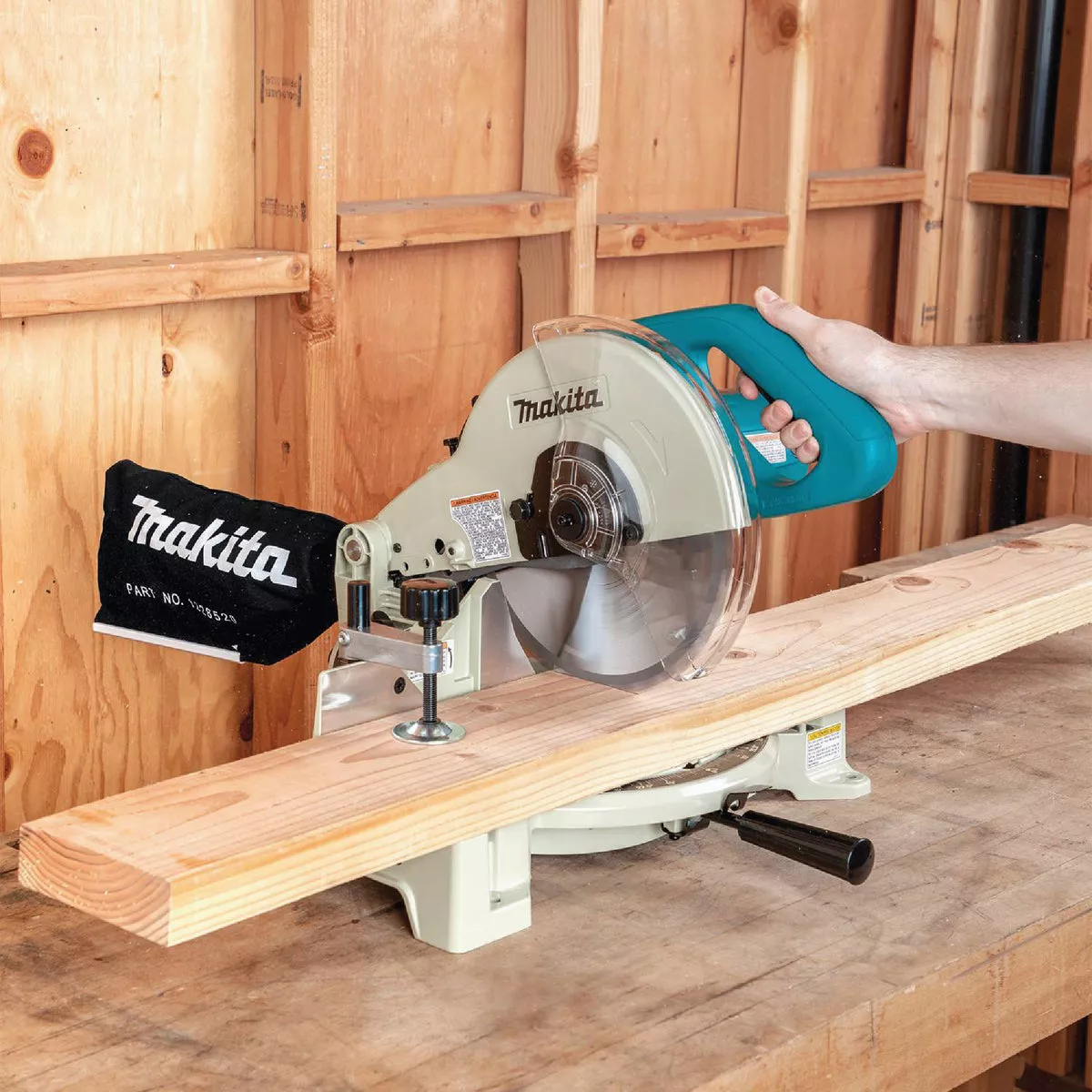 Makita 10 In. 15-Amp Compound Miter Saw - photo 6