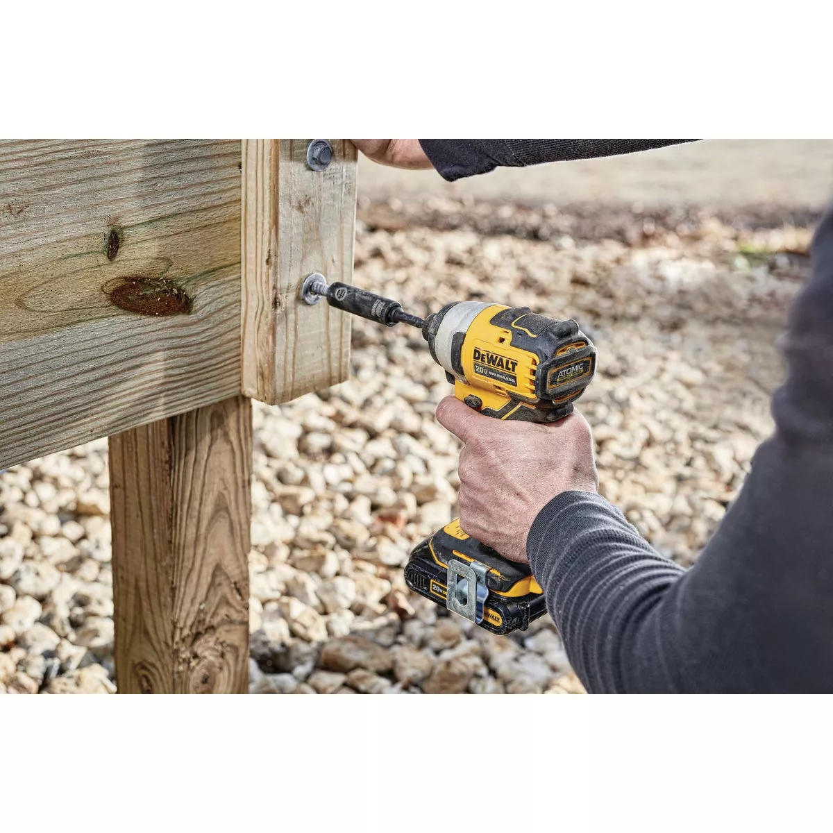 DEWALT ATOMIC 20V MAX Brushless 1/4 In. Hex Cordless Impact Driver Kit with 1.5 Ah Battery & Charger - photo 6