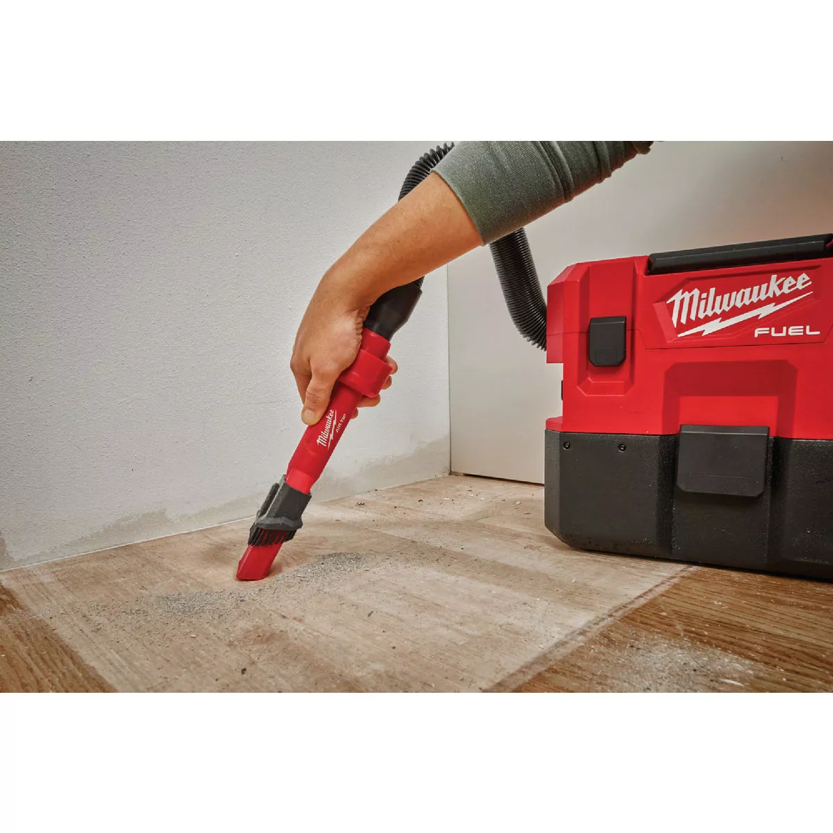 Milwaukee AIR-TIP 1-1/4 In. - 2-1/2 In. x 10-1/2 In. L 2-In-1 Plastic Utility Crevice Tool with Brush - photo 3