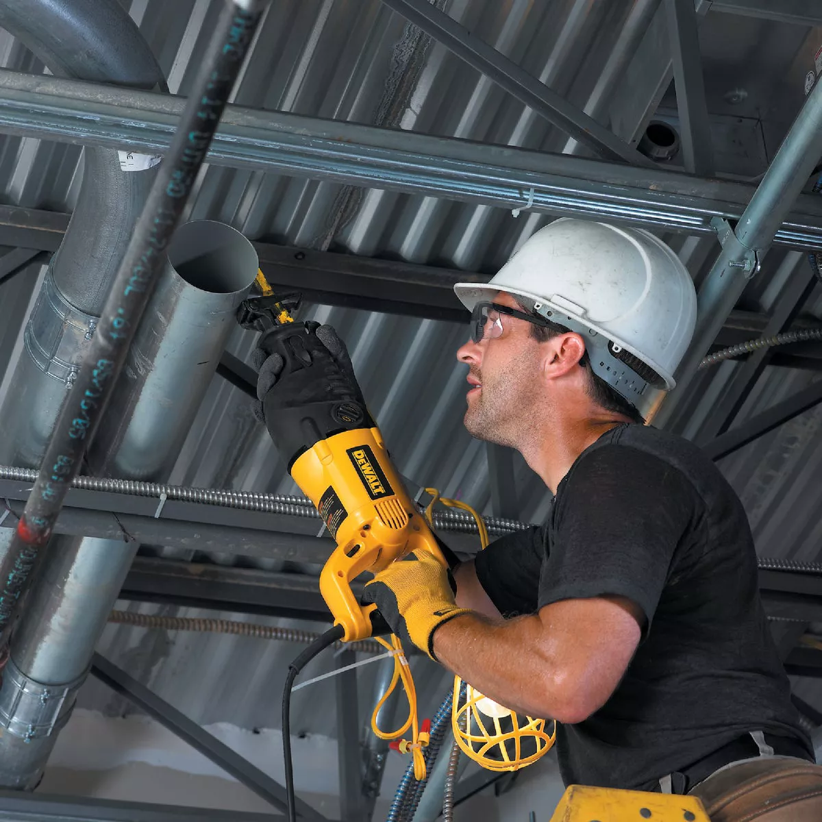 DeWalt 13-Amp Reciprocating Saw Kit - photo 5