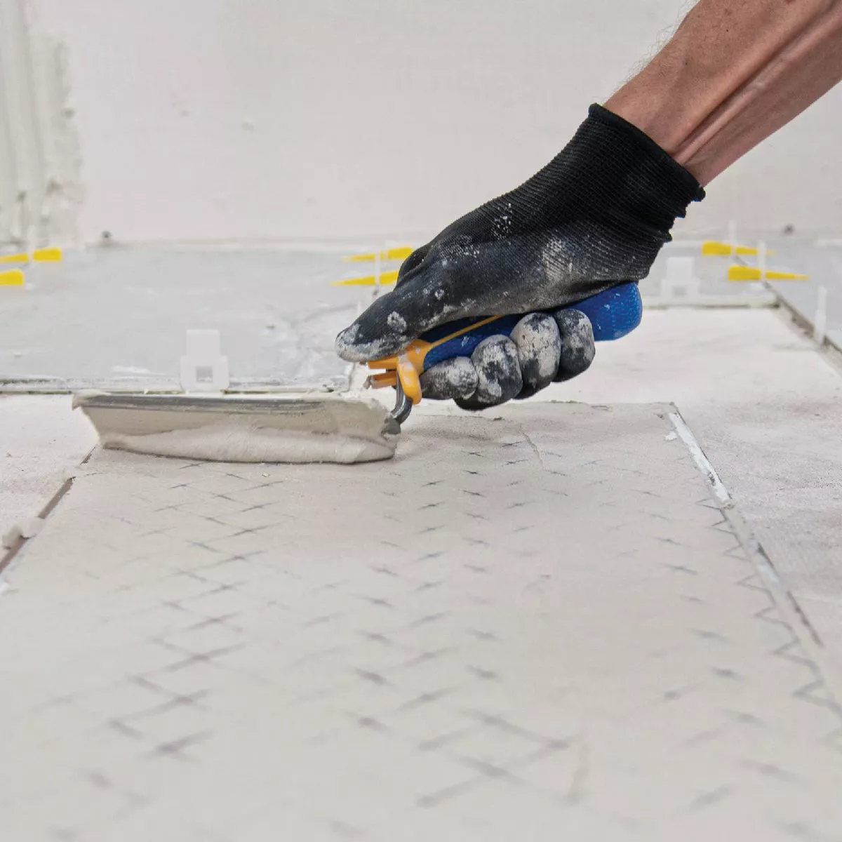 QEP 6 In. x 2 In. Flat Margin Trowel with Bucket Hook & Comfort Grip - photo 7