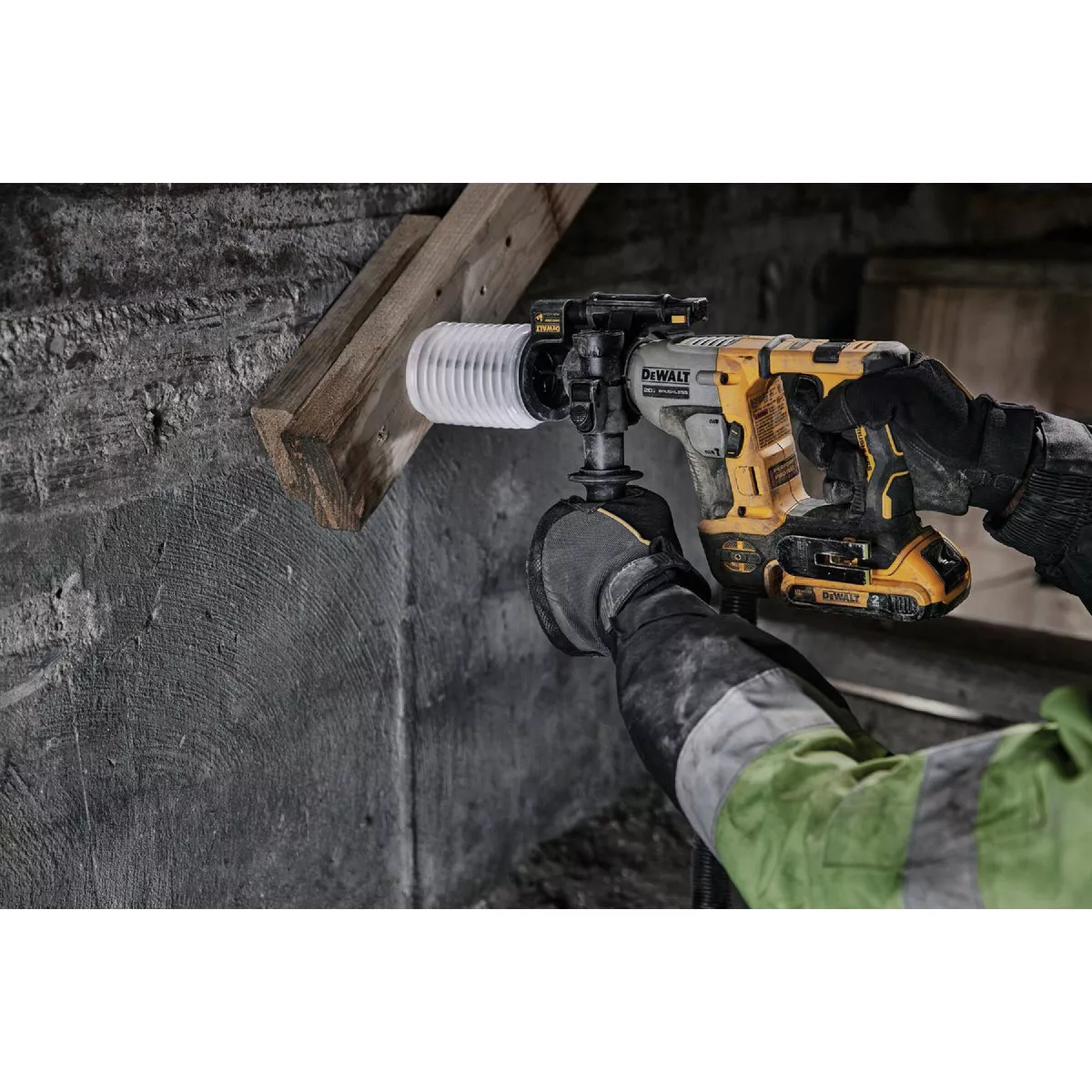 DEWALT ATOMIC 20V MAX Brushless 5/8 In. SDS-Plus Ultra-Compact Cordless Rotary Hammer (Tool Only) - photo 4