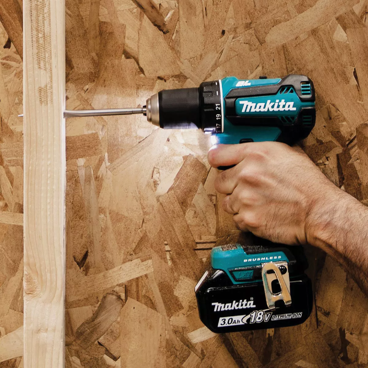 Makita 18-Volt LXT Lithium-Ion 1/2 In. Brushless Cordless Drill/Driver Kit - photo 9