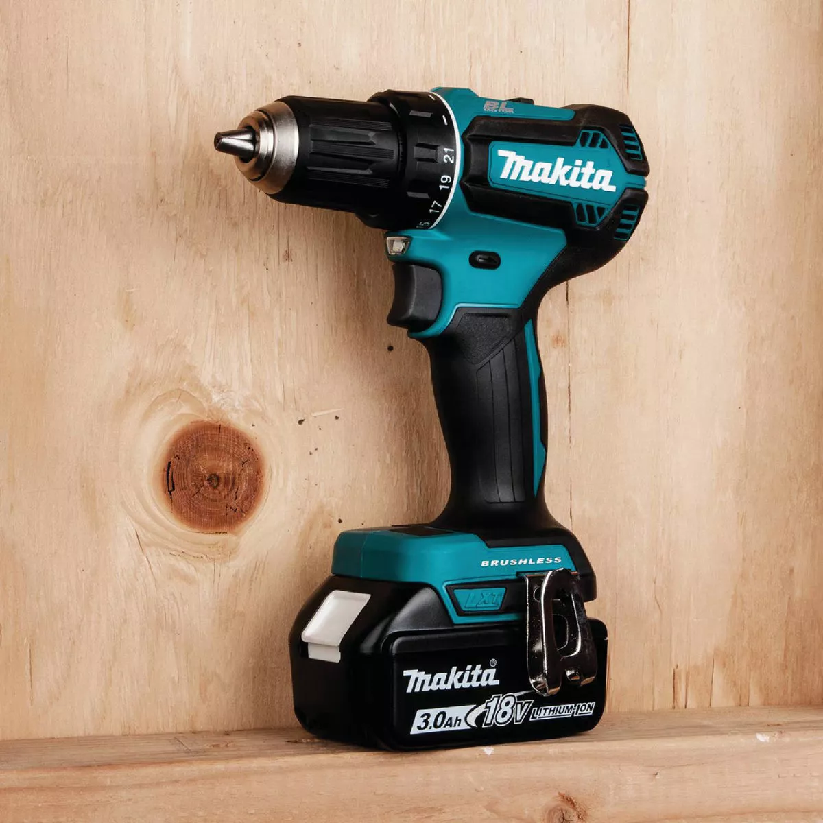 Makita 18-Volt LXT Lithium-Ion 1/2 In. Brushless Cordless Drill/Driver Kit - photo 2