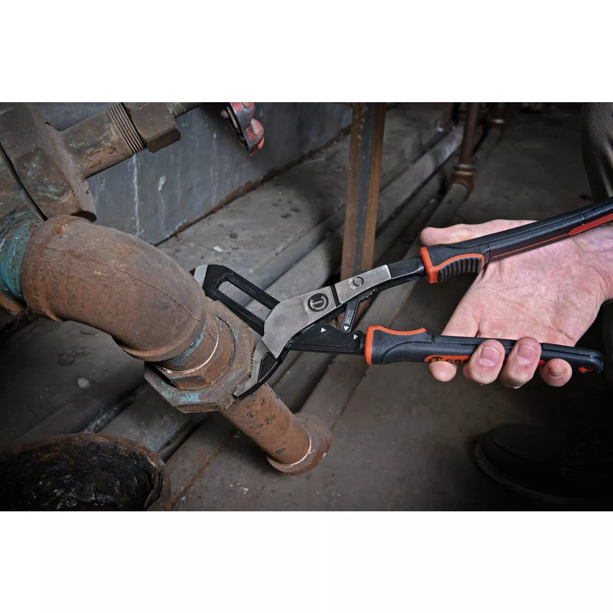 Crescent Auto-Bite Z2 6 In. Tongue & Groove Dual Material Pliers - photo 3