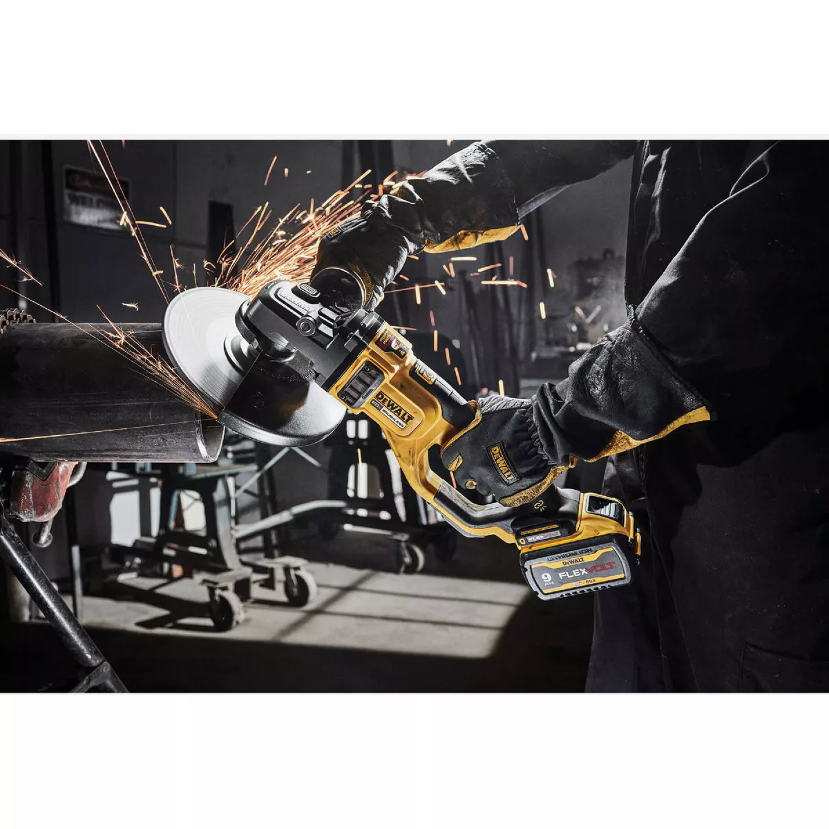 DEWALT FLEXVOLT 60V MAX Brushless 7 In. / 9 In. Large Cordless Angle Grinder (Tool Only) - photo 10