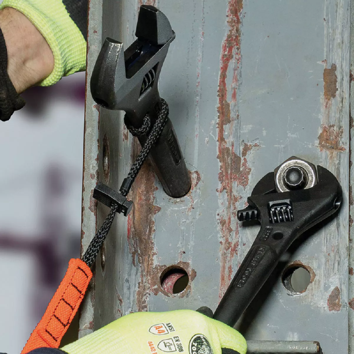 Klein 16 In. Adjustable Spud Wrench - photo 5