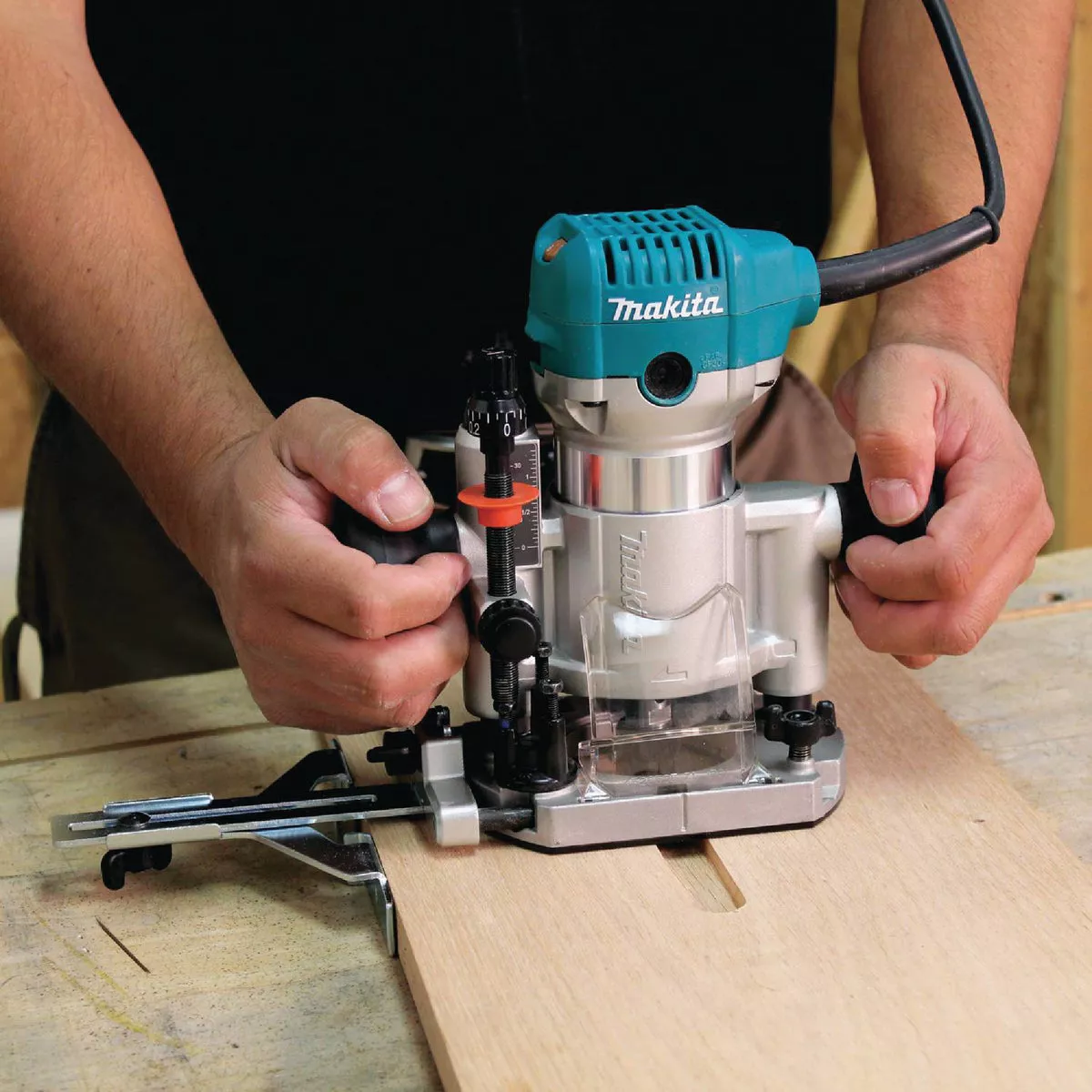 Makita 6.5-Amp 1.25 HP Variable Speed Compact Router Kit - photo 8