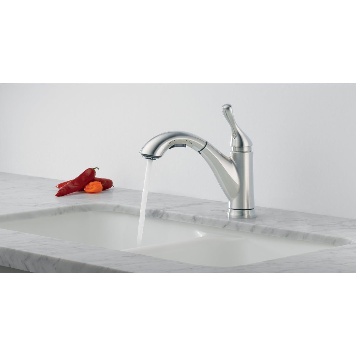 Delta Grant 1Handle Lever PullOut Kitchen Faucet, Chrome Do it Best