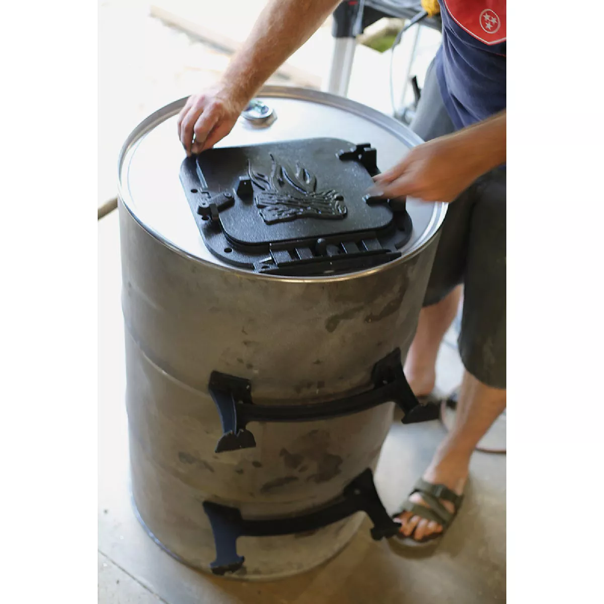 US Stove Vogelzang Cast Iron Barrel Stove Kit - photo 4