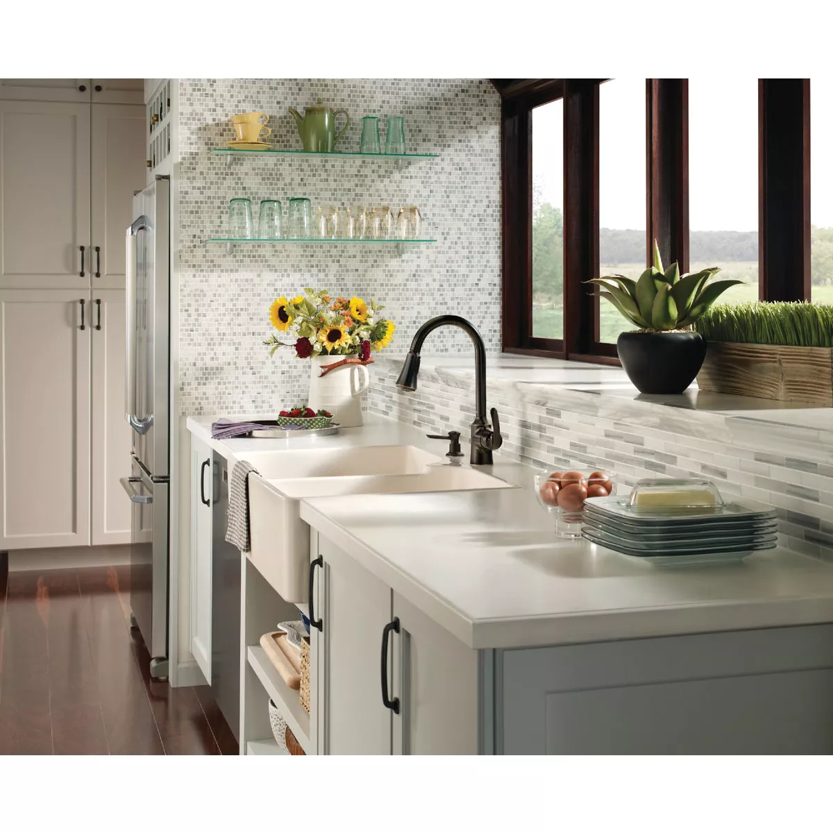 Moen Bayhill 1-Handle Lever Pull-Down Kitchen Faucet with Soap Dispenser, Mediterranean Bronze - photo 3