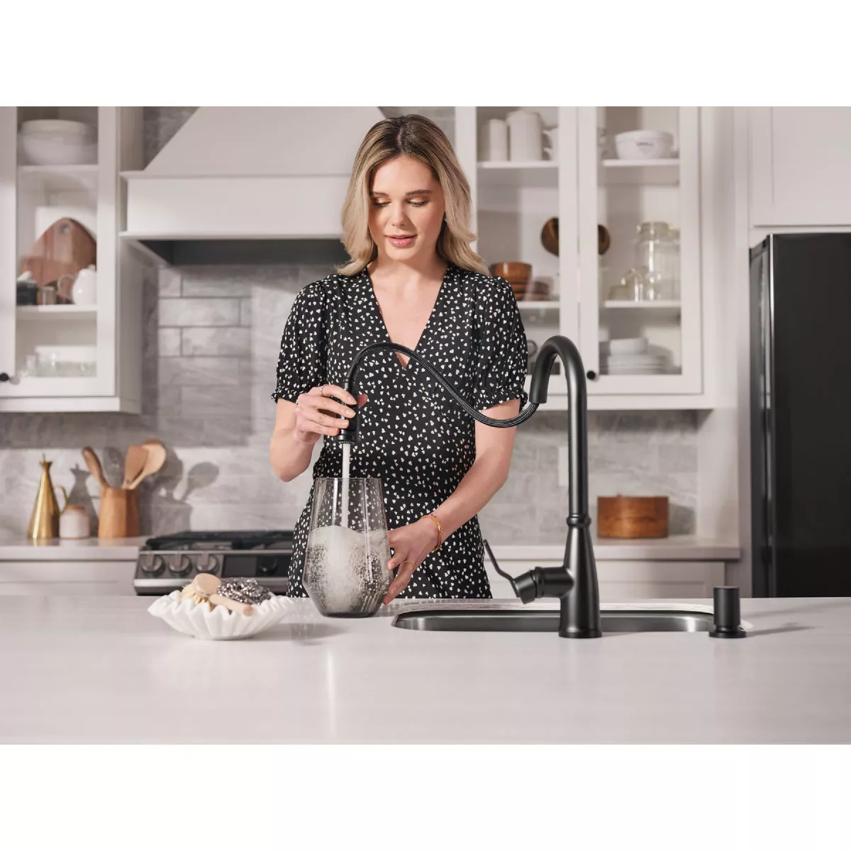 Moen Nolia 1-Handle Pull-Down High Arc Kitchen Faucet, Matte Black - photo 3