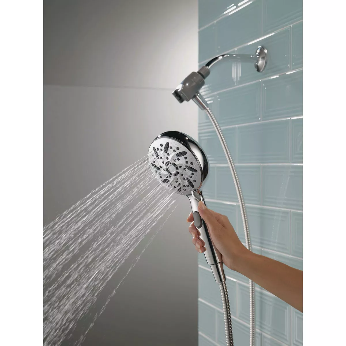 Delta SureDock 6-Spray 1.75 GPM Magnetic Hand Shower, Satin Nickel - photo 3