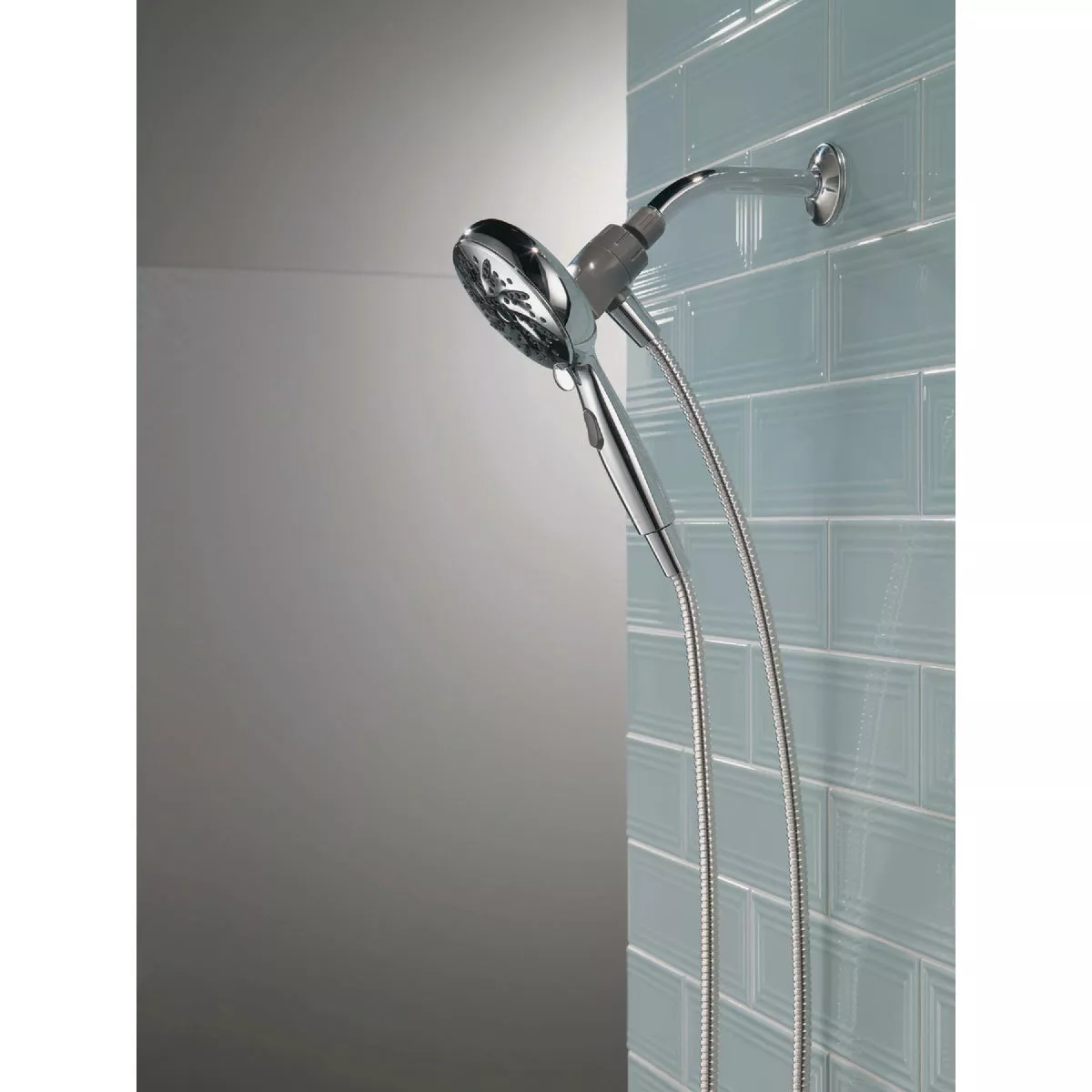 Delta SureDock 6-Spray 1.75 GPM Magnetic Hand Shower, Satin Nickel - photo 2