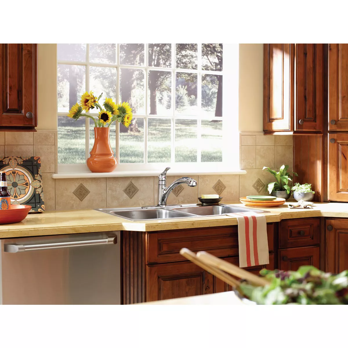 Moen Renzo 1-Handle Lever Pull-Out Kitchen Faucet, Chrome - photo 2