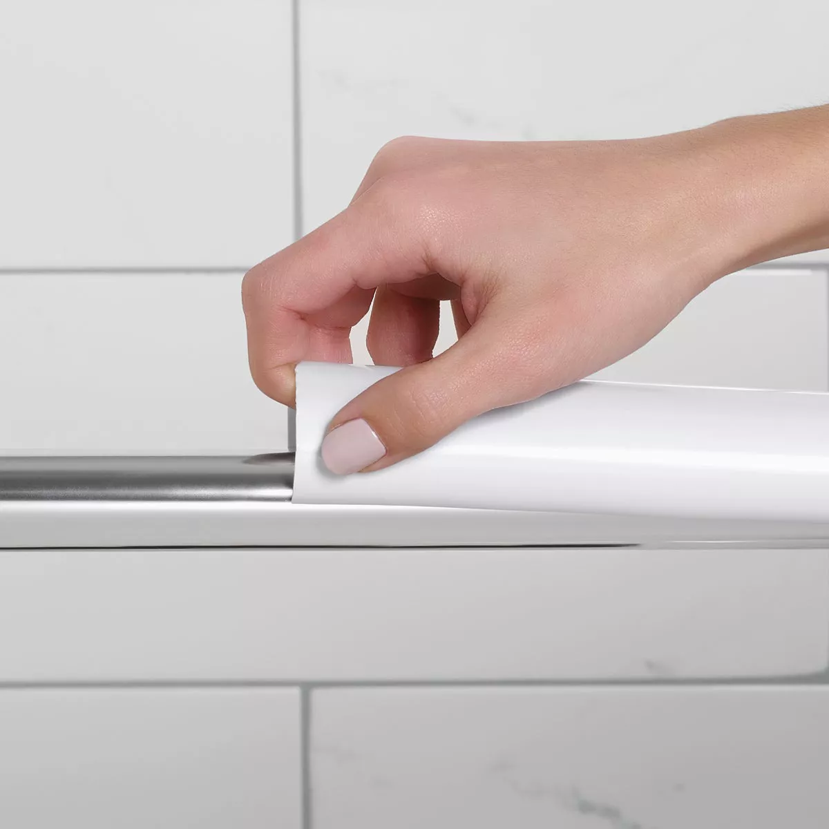 Zenith Zenna Home 60 In. White Shower Rod Cover - photo 4