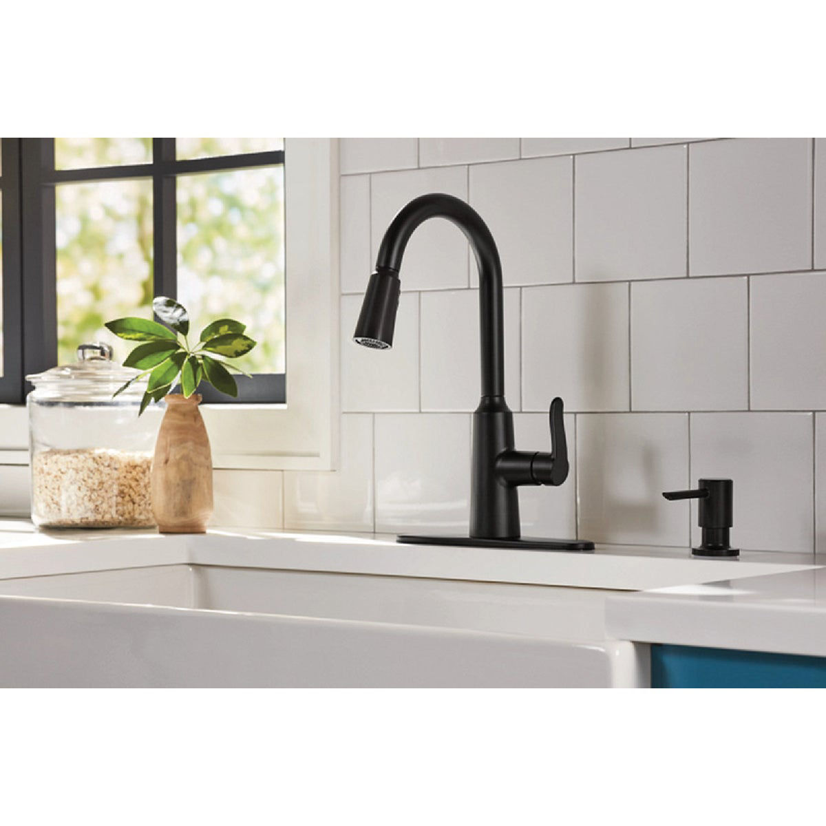 Moen Edwyn 1Handle PullDown Kitchen Faucet with Soap Dispenser, Matte