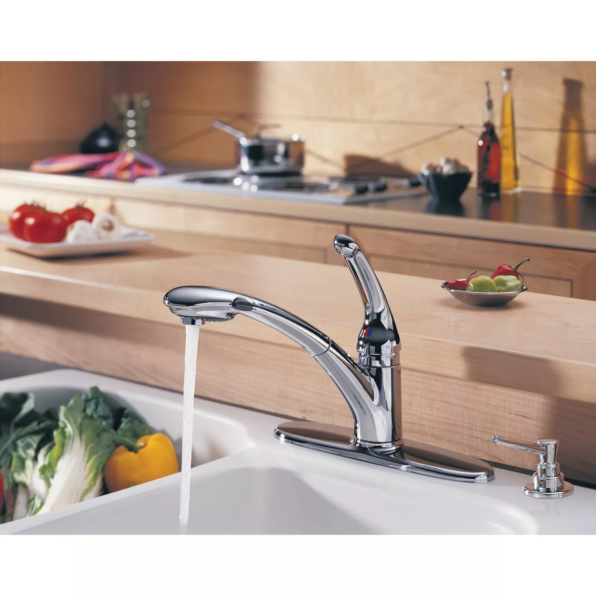 Delta Signature 1-Handle Lever Pull-Out Kitchen Faucet with Soap Dispenser, Chrome - photo 5