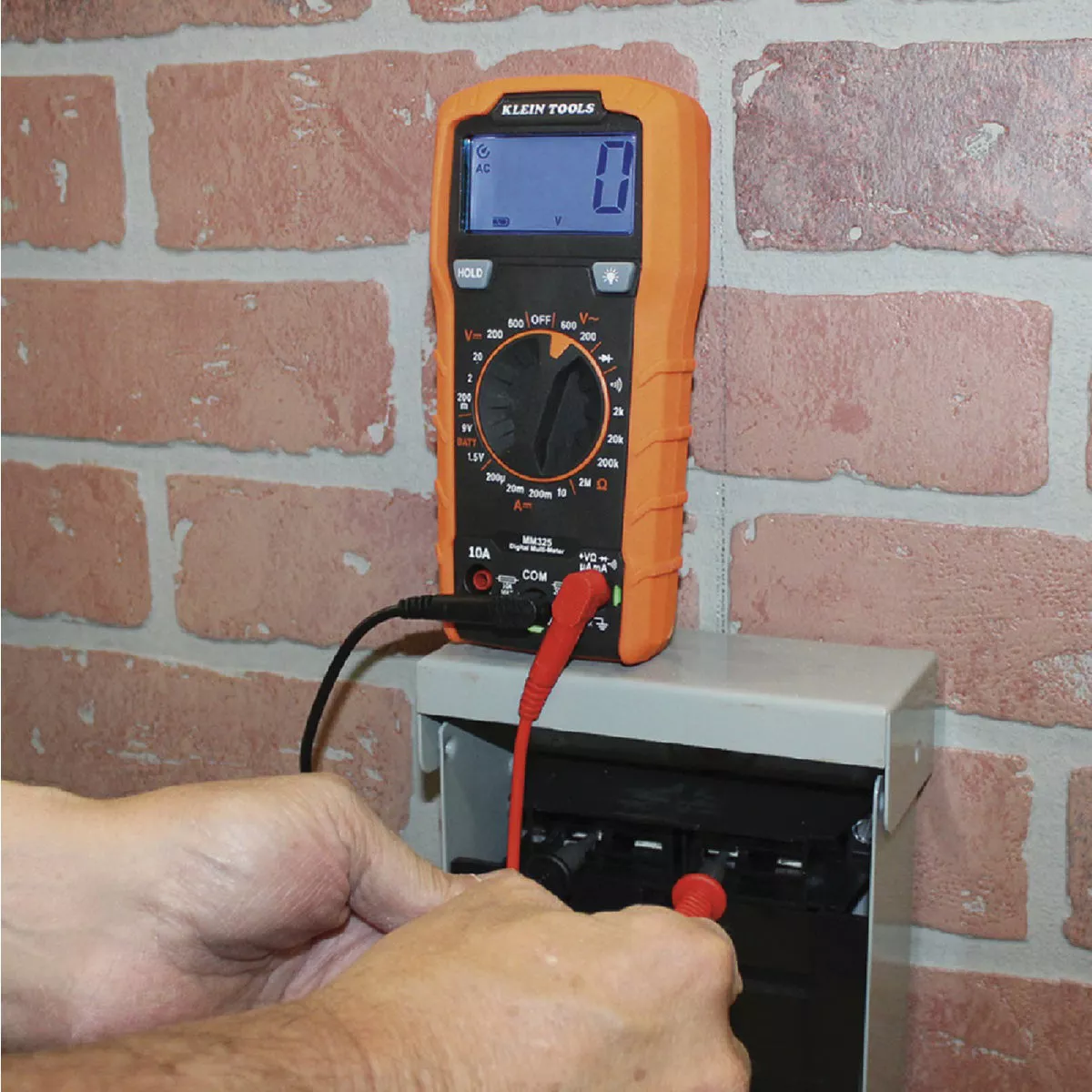 Klein 600V Manual Ranging Digital Multimeter - photo 6