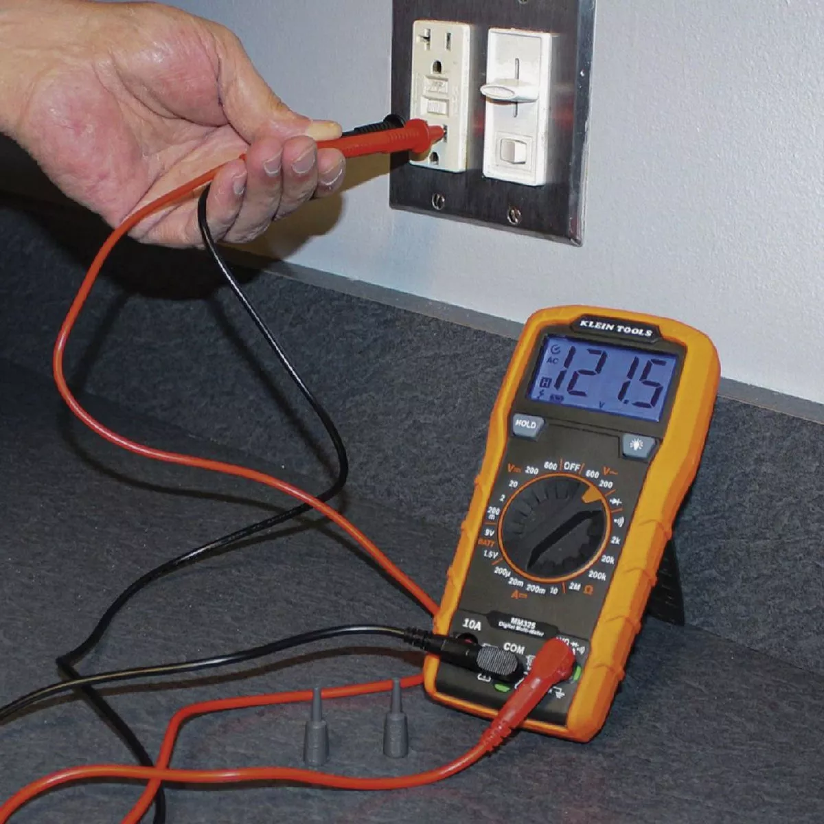 Klein 600V Manual Ranging Digital Multimeter - photo 2