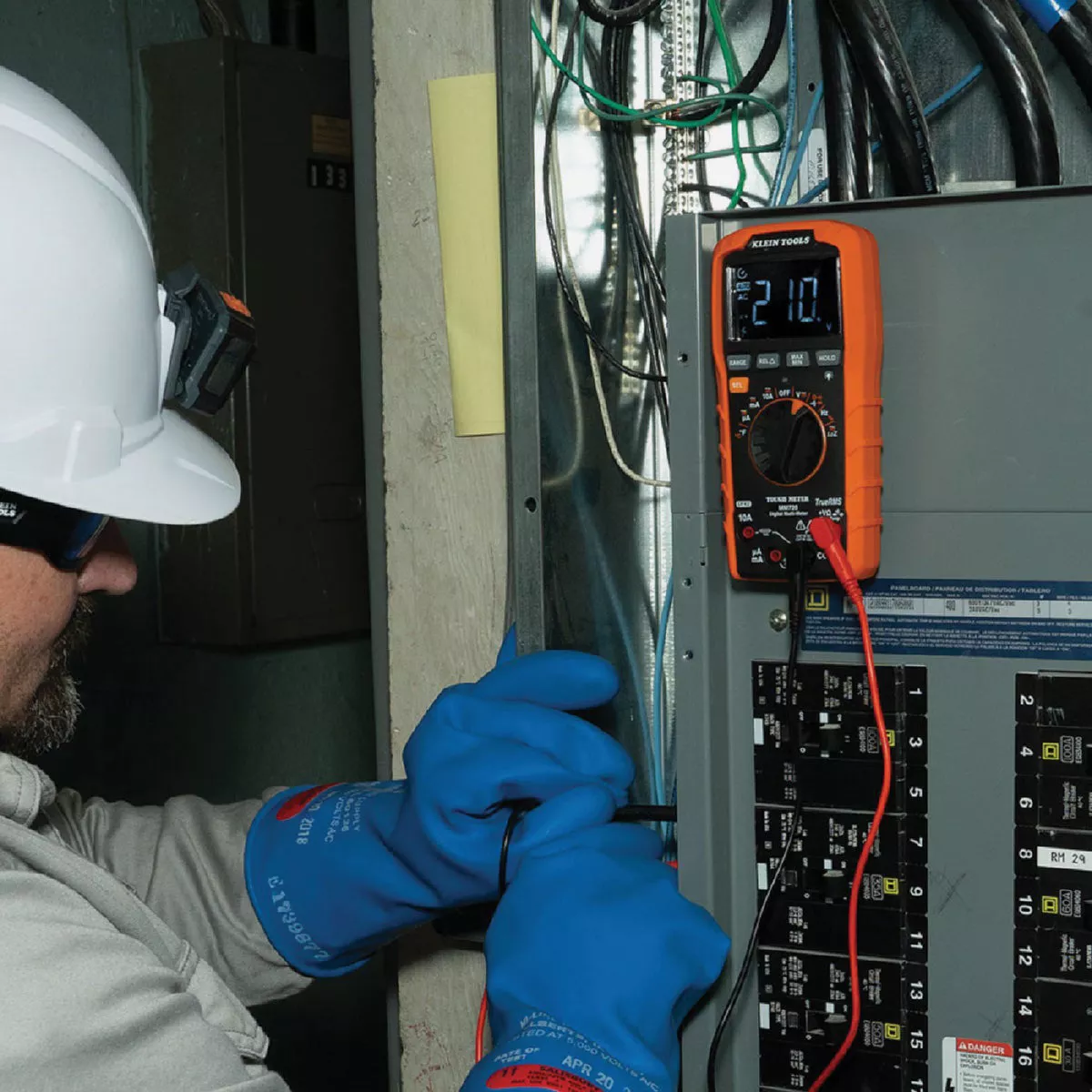 Klein 8-Function Auto Ranging Digital Multimeter - photo 6
