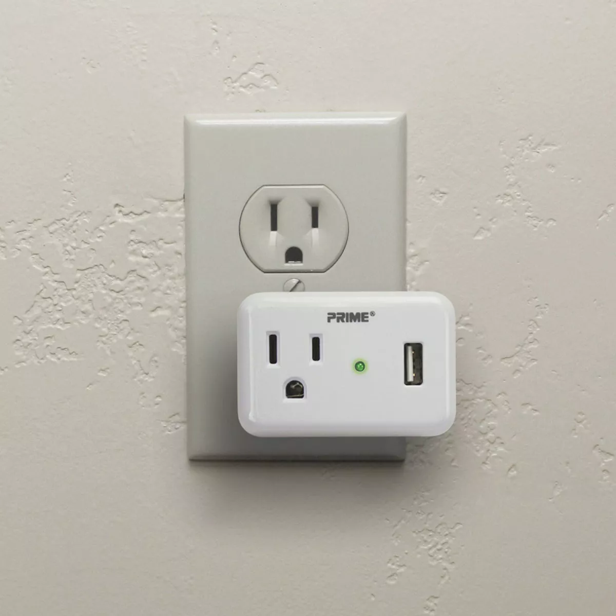 Prime Wire & Cable 1 Power & 1 USB White Wall Charger - photo 2