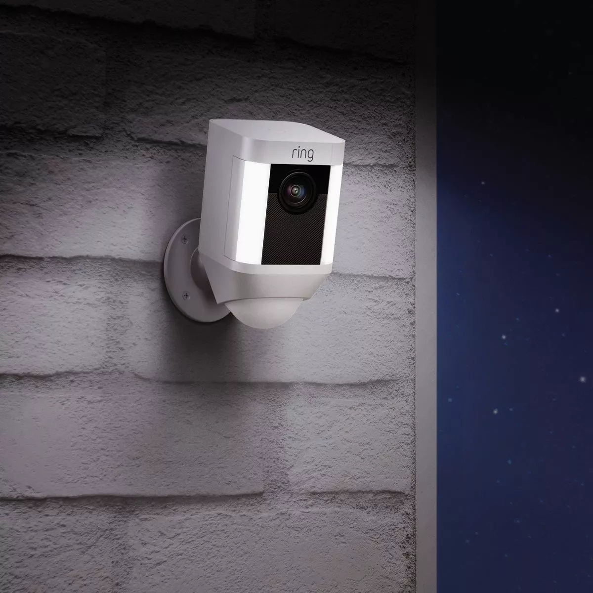 Ring Wireless Indoor/Outdoor White Security Camera with Spotlight - photo 3