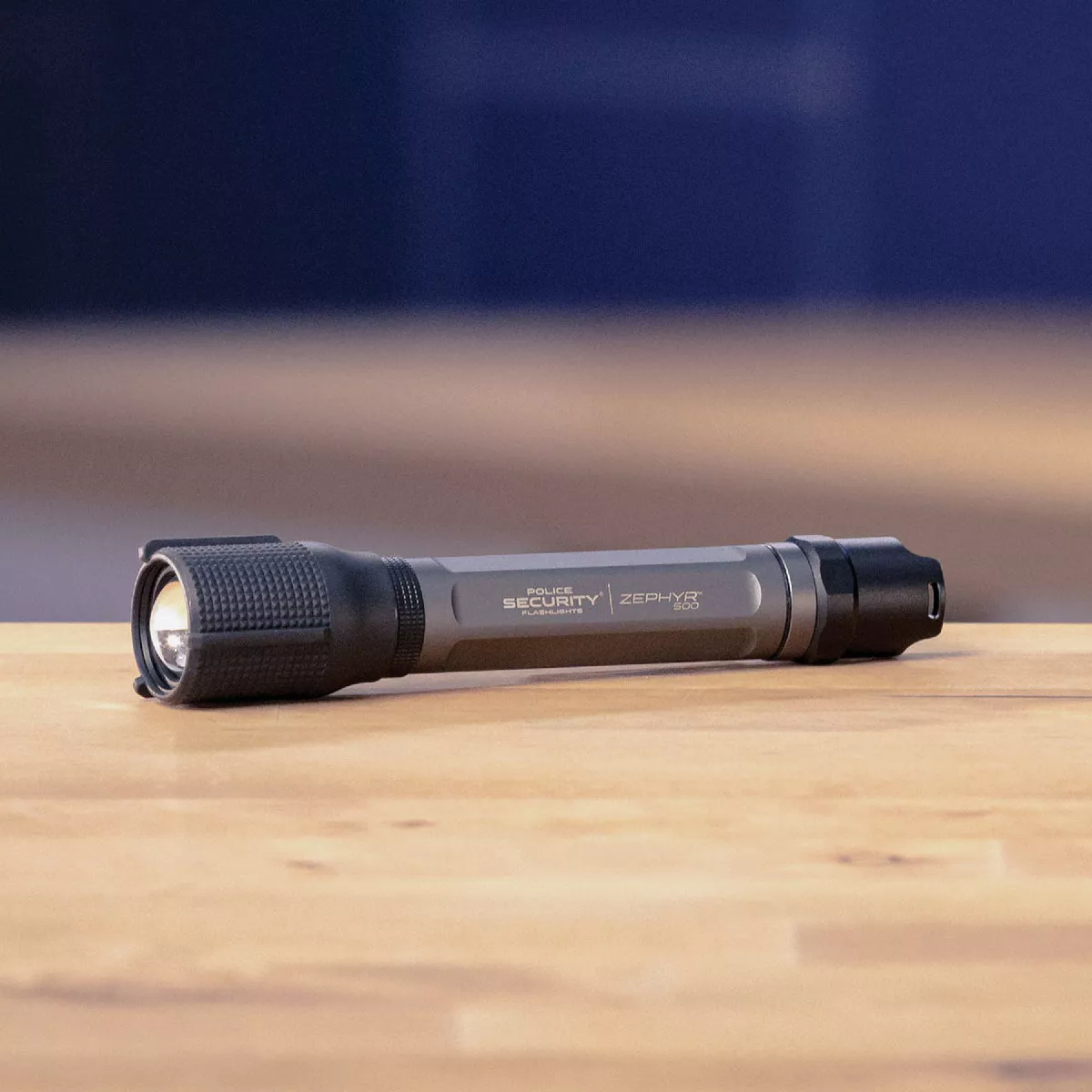 Police Security Zephyr-RS 550 Lm. LED Flashlight - photo 3