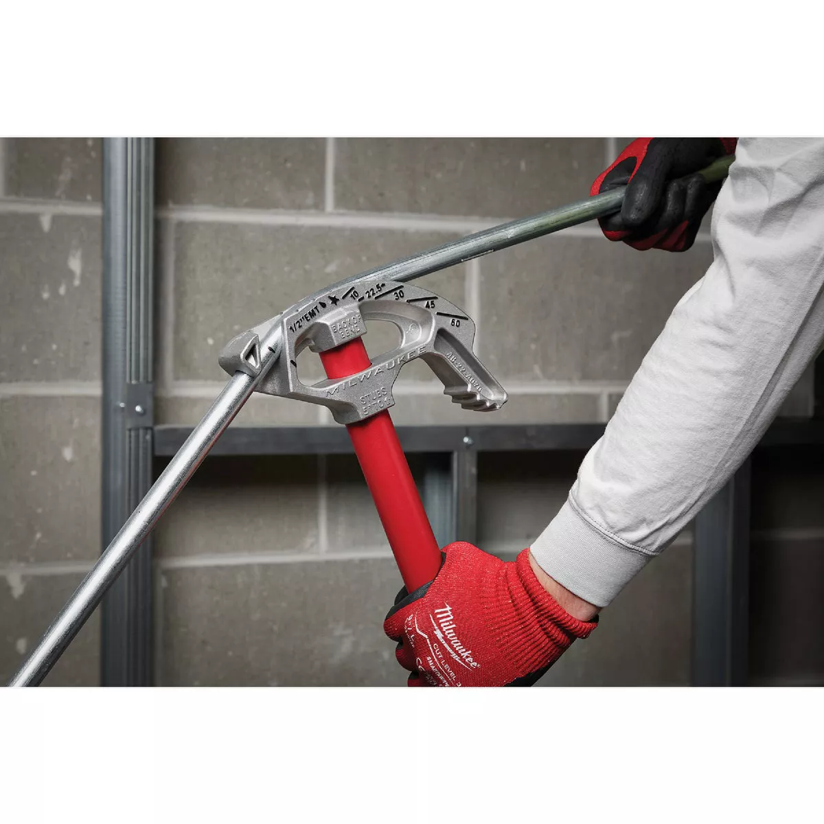 Milwaukee 1/2 In. EMT Aluminum Conduit Bender | Do it Best