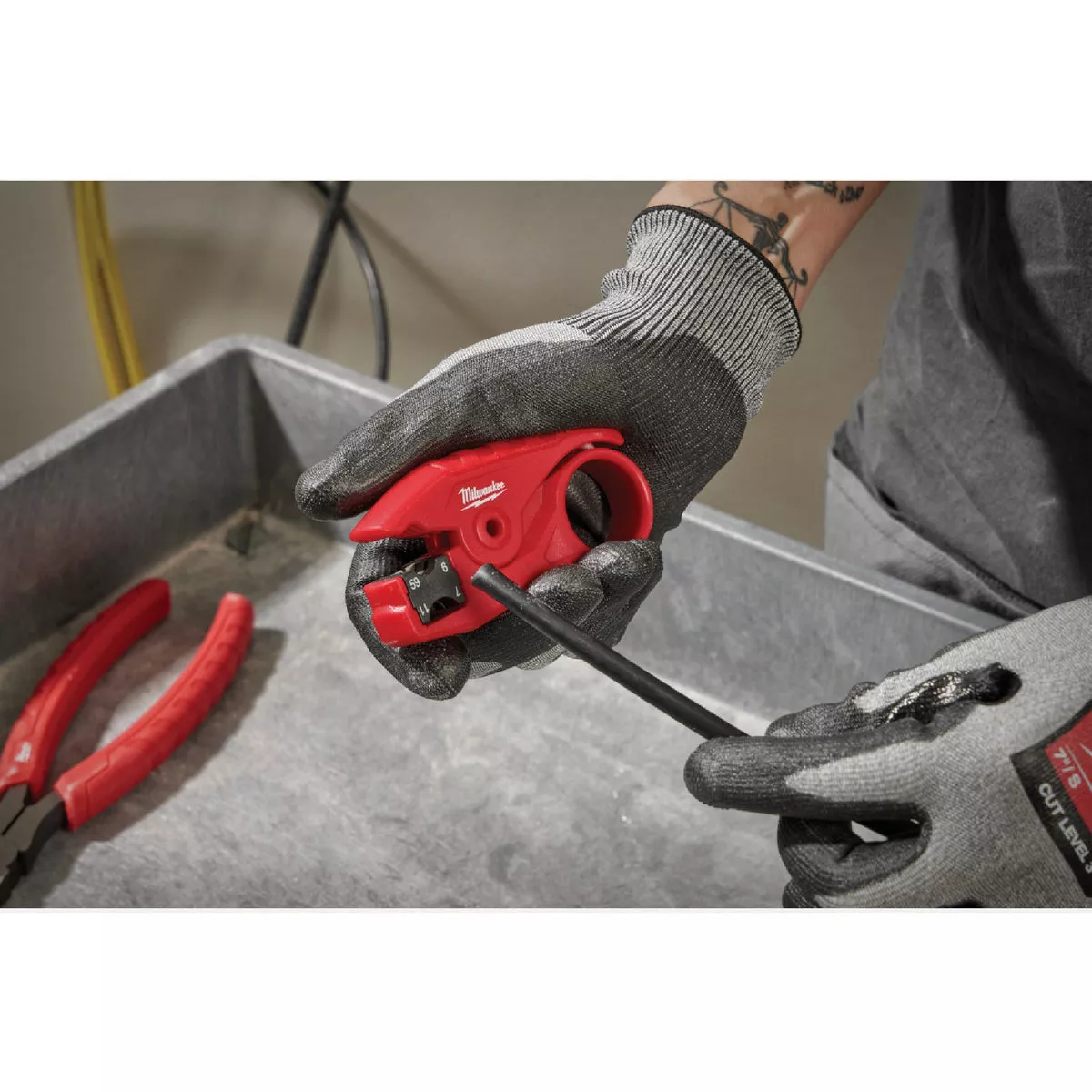 Milwaukee Coax Stripper | Do it Best