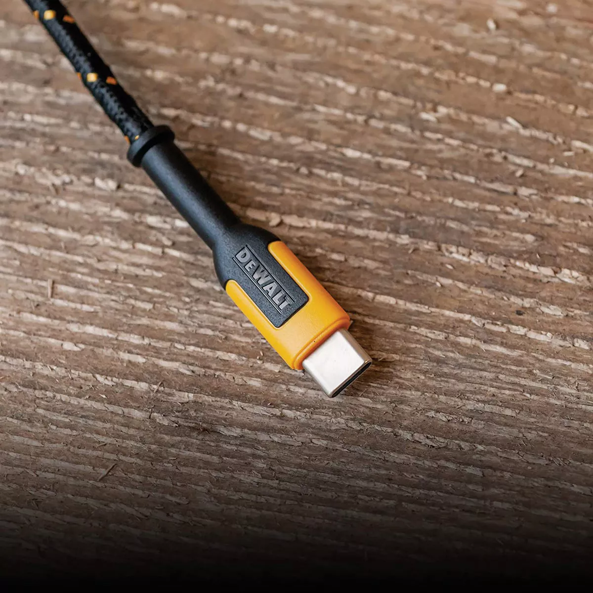 DEWALT 4 Ft. Type-C to USB Reinforced Braided Cable - photo 2