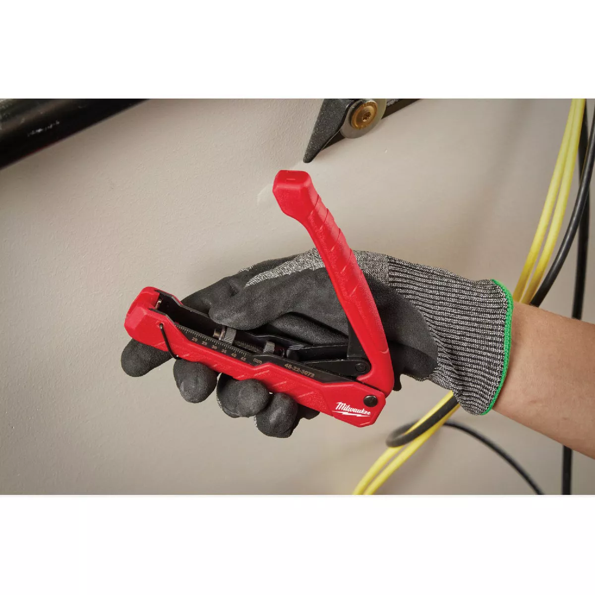 Milwaukee Coax Compression Crimper - photo 8