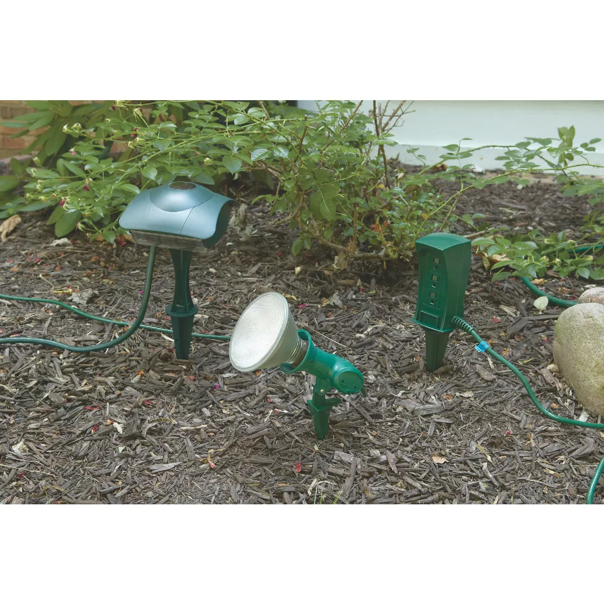 Do it Green Landscape Stake Light with Photocell - photo 2