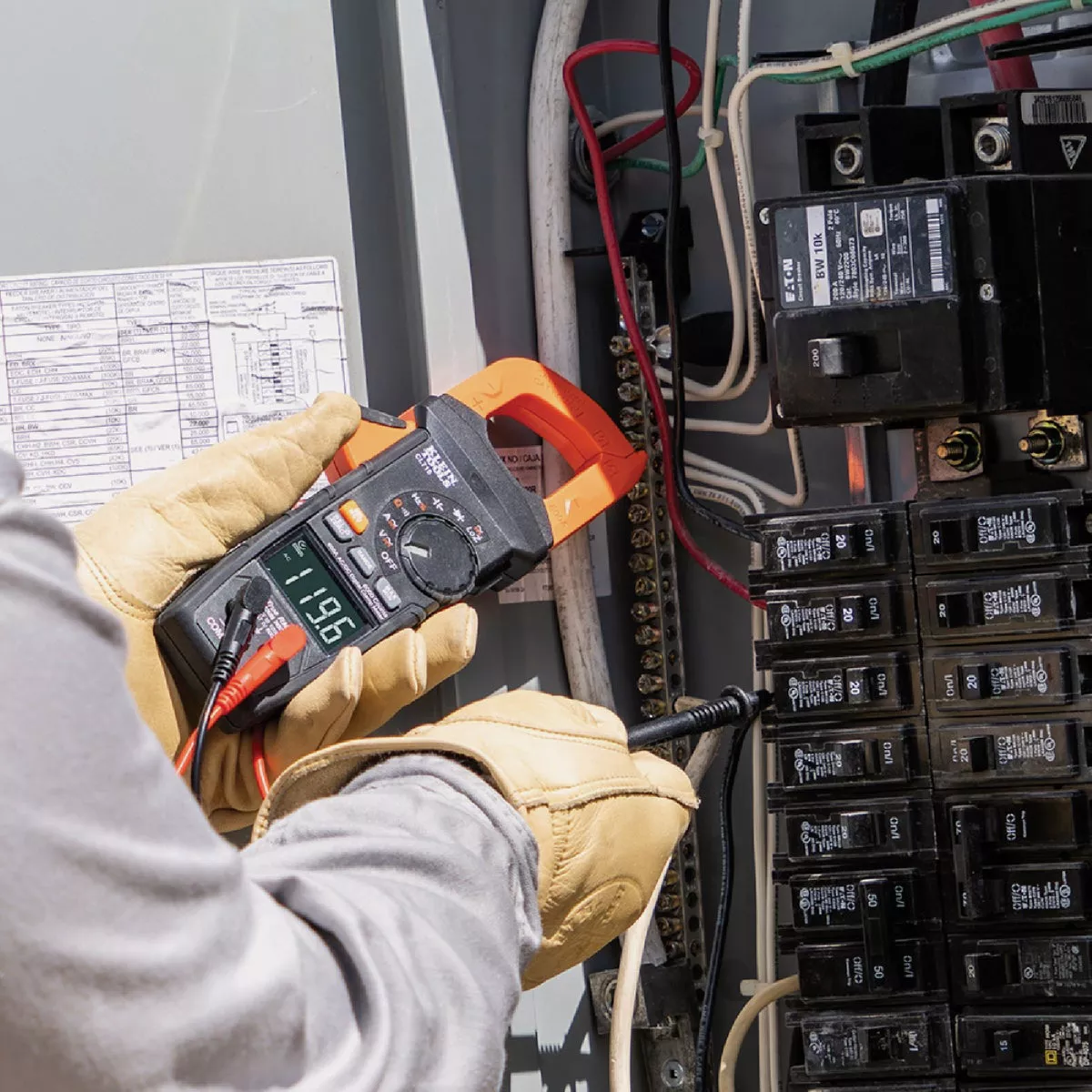 Klein 600A AC/DC Auto-Ranging Digital Pro Clamp Meter - photo 4
